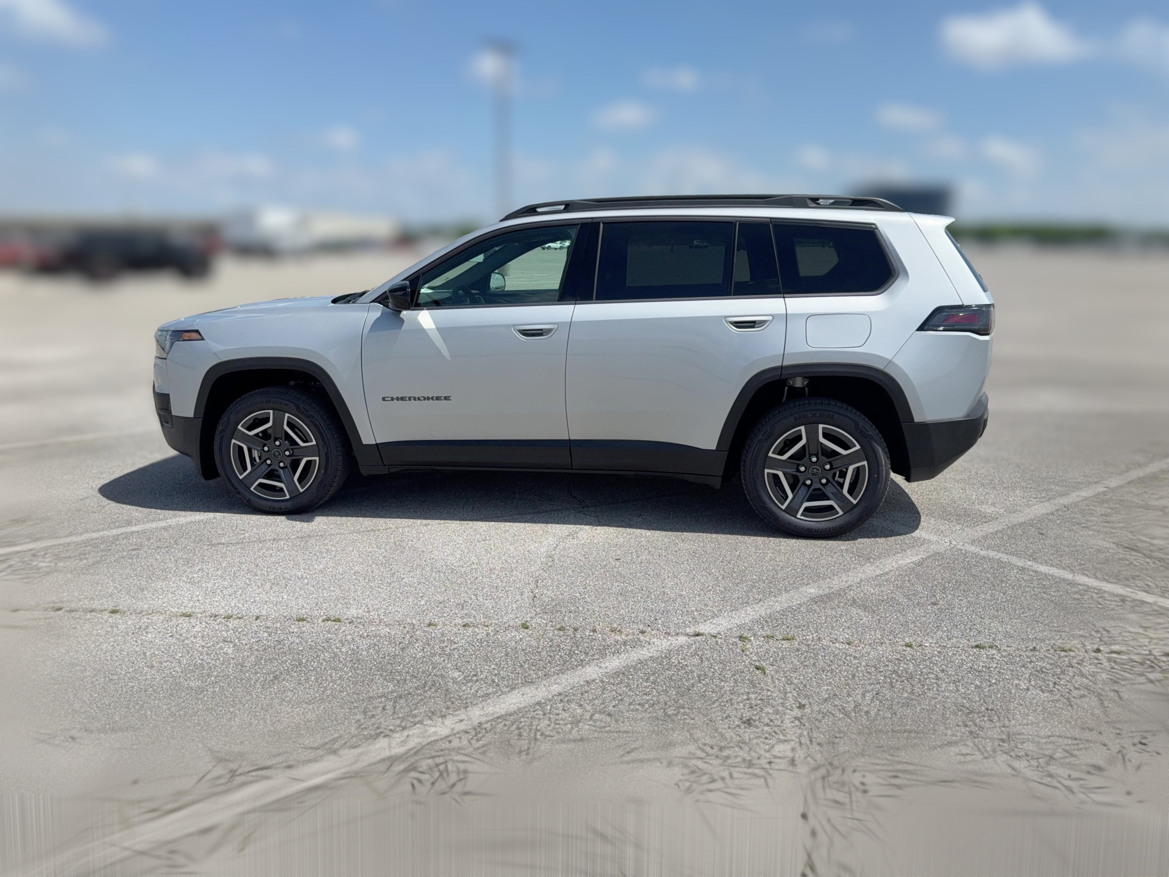 2026 Jeep Cherokee Laredo - Photo 24
