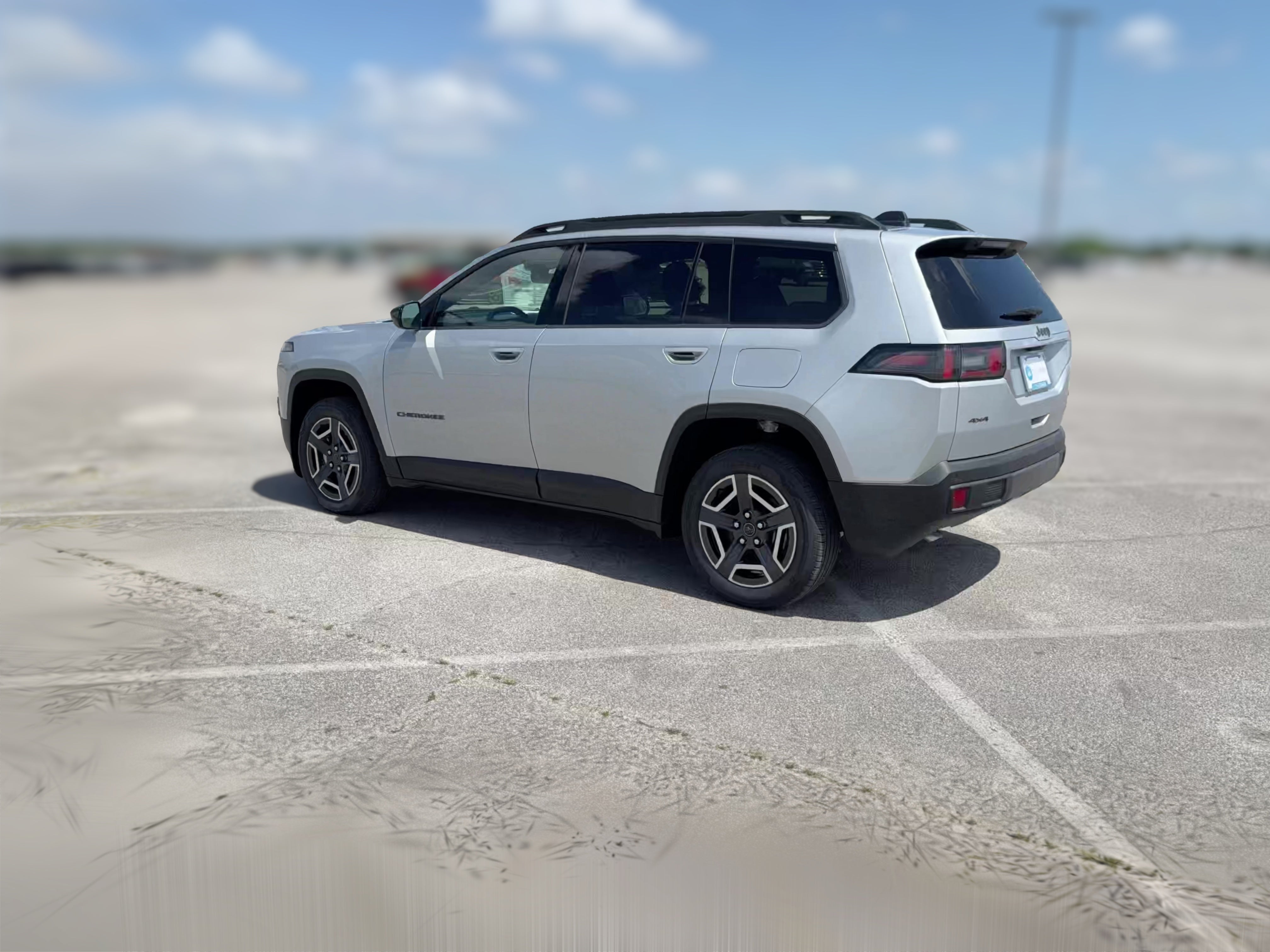 2026 Jeep Cherokee Laredo - Photo 25