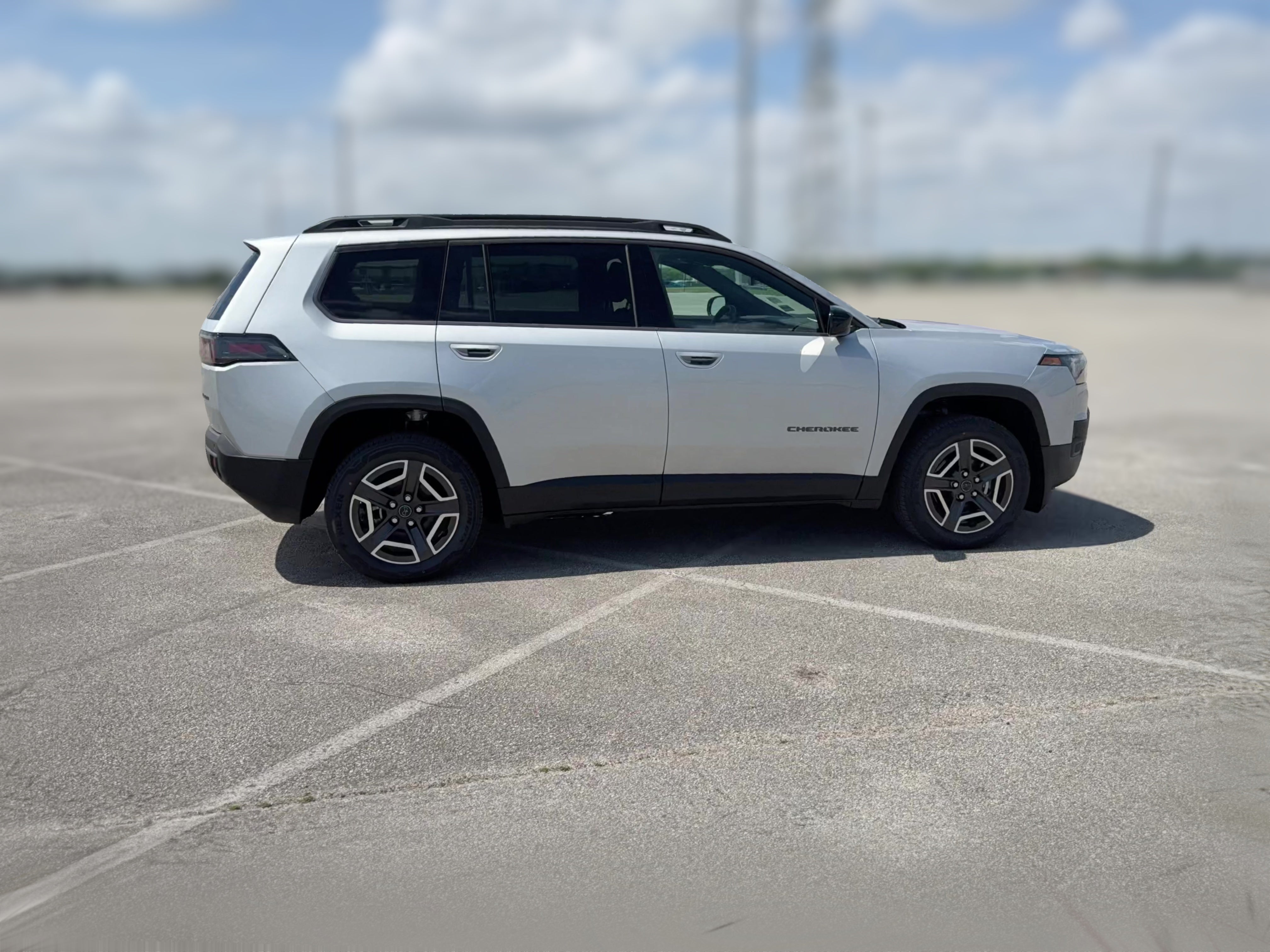 2026 Jeep Cherokee Laredo - Photo 31