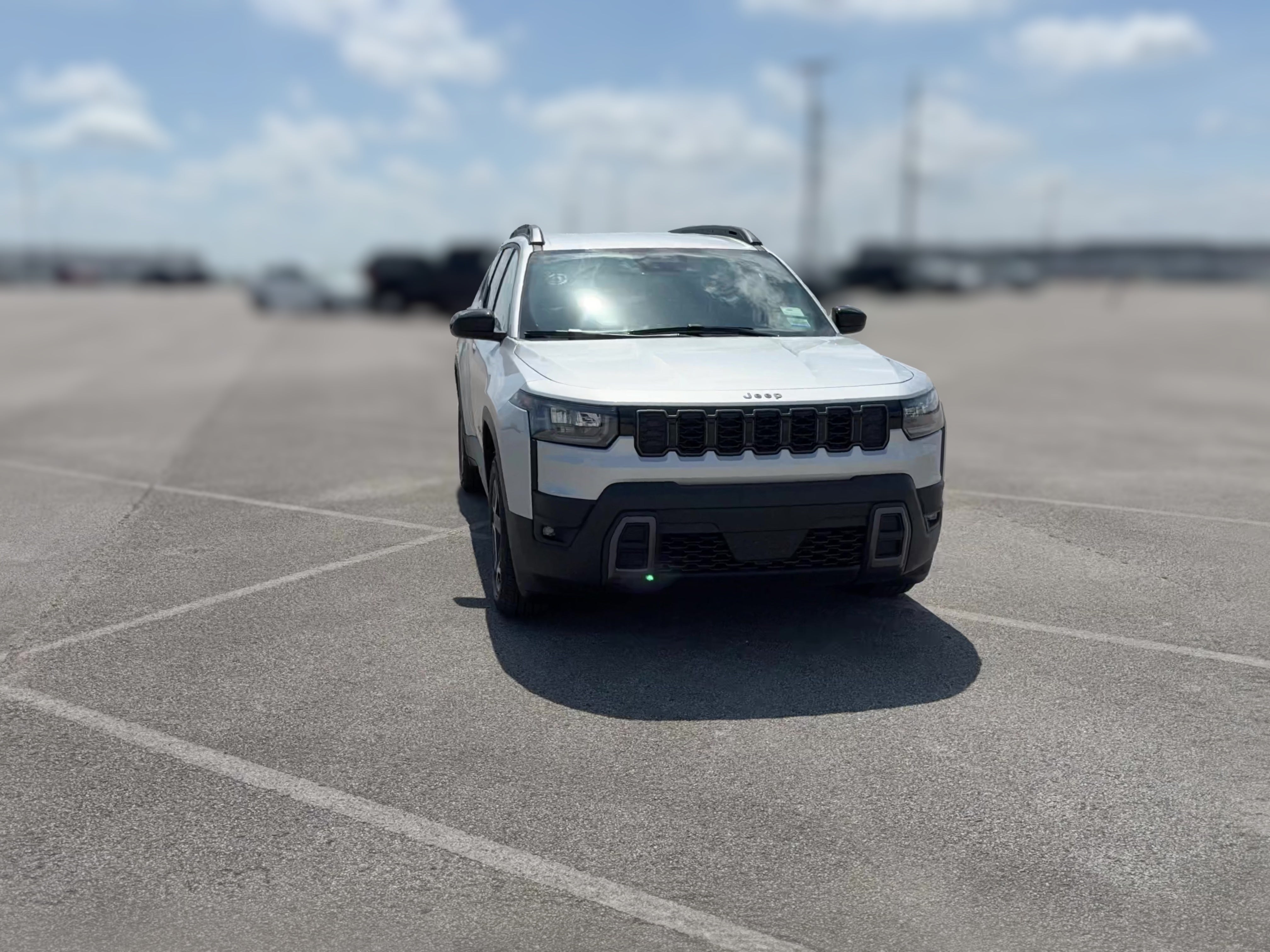 2026 Jeep Cherokee Laredo - Photo 35