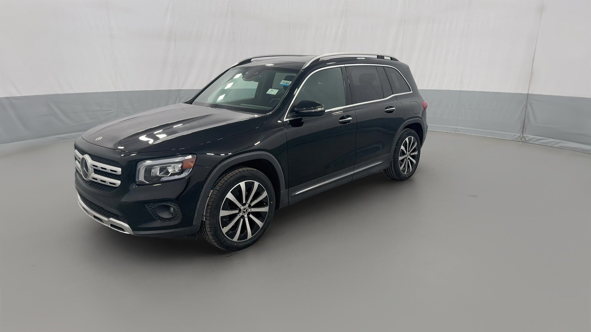 2022 Mercedes-Benz GLB vehicle photo