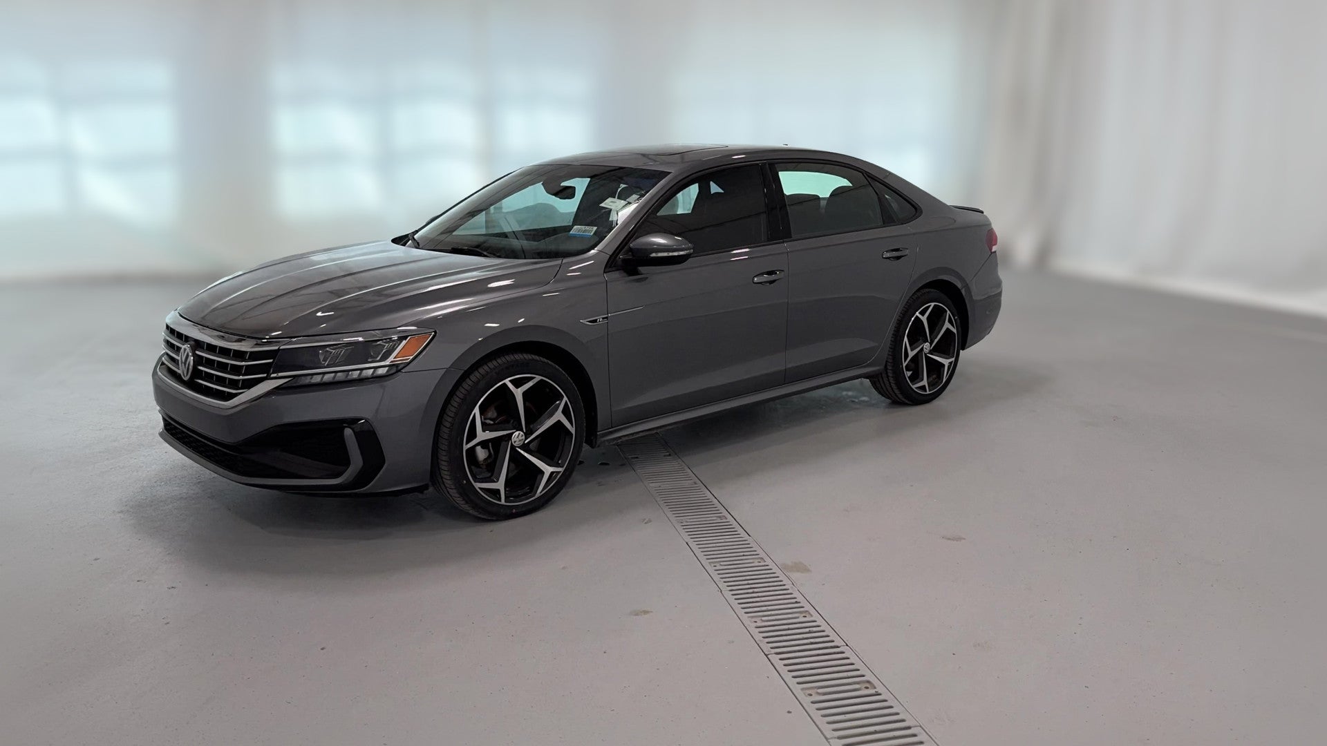 2021 Volkswagen Passat vehicle photo