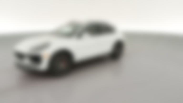 2025 Porsche Macan vehicle photo