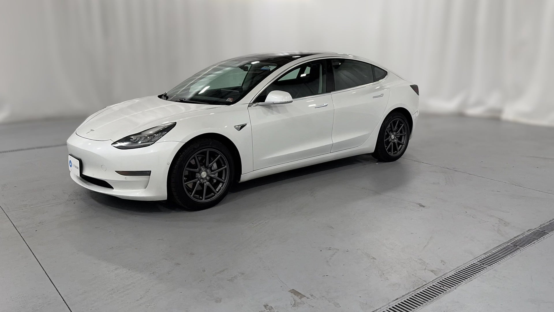 2020 Tesla Model 3 vehicle photo