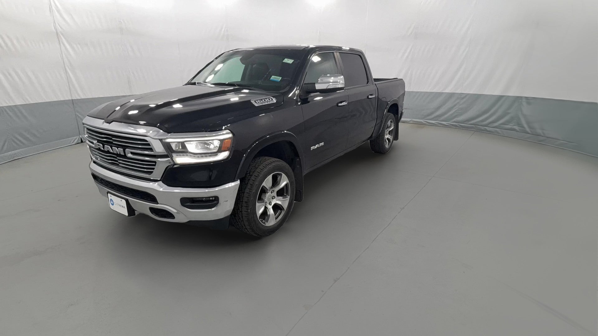 2019 Ram 1500 Crew Cab vehicle photo