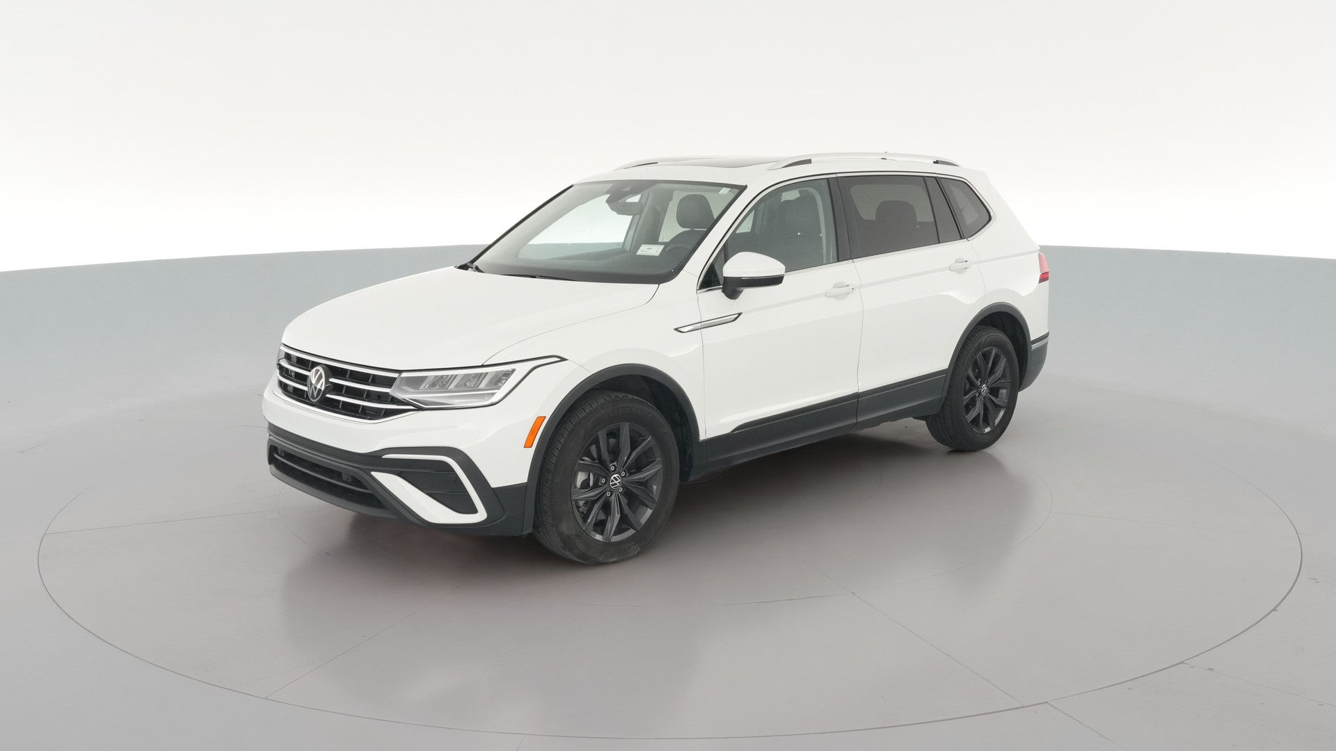 2024 Volkswagen Tiguan vehicle photo