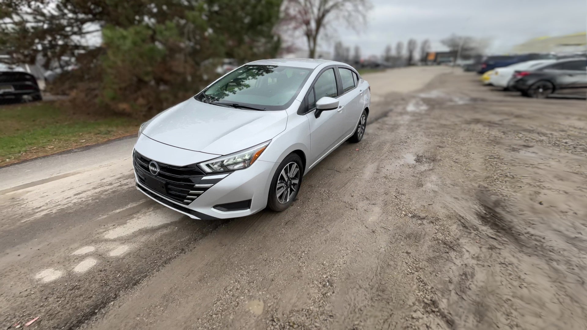 2025 Nissan Versa vehicle photo