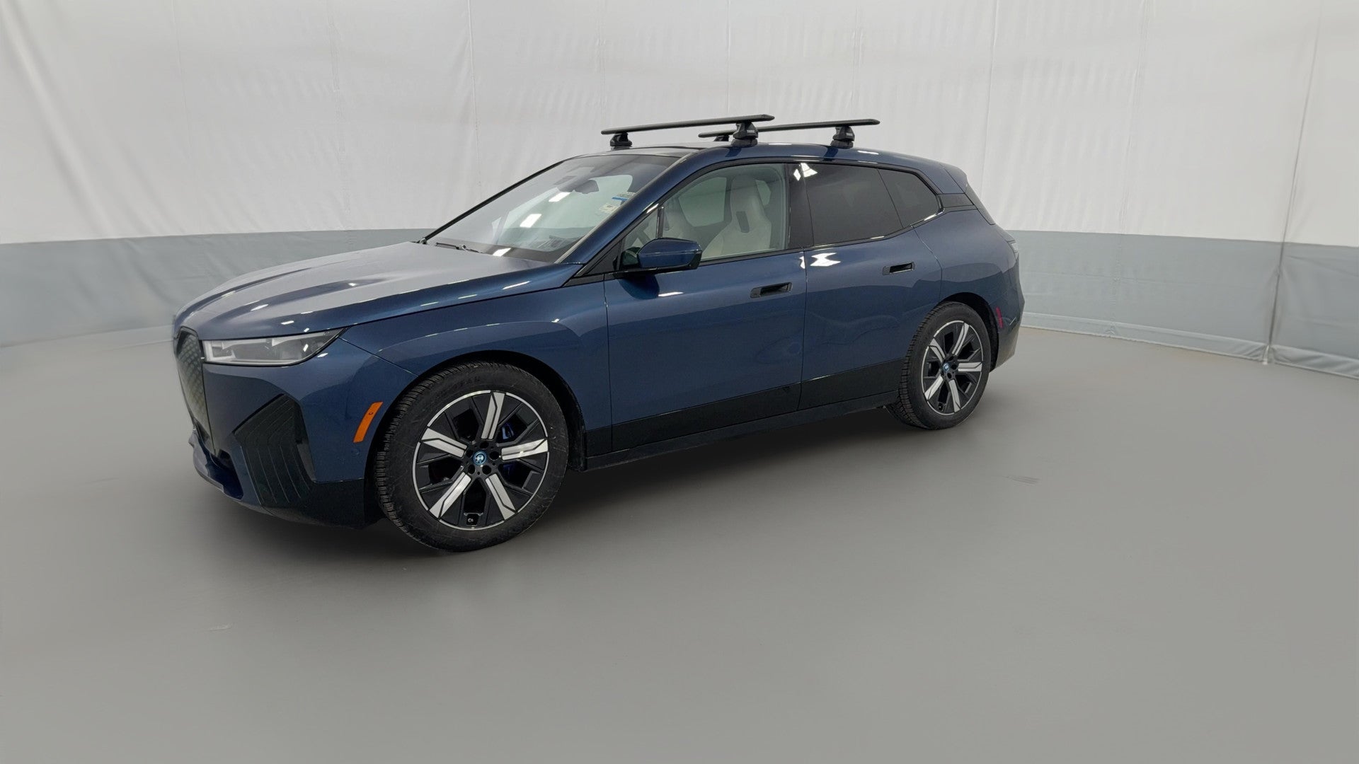2023 BMW iX vehicle photo