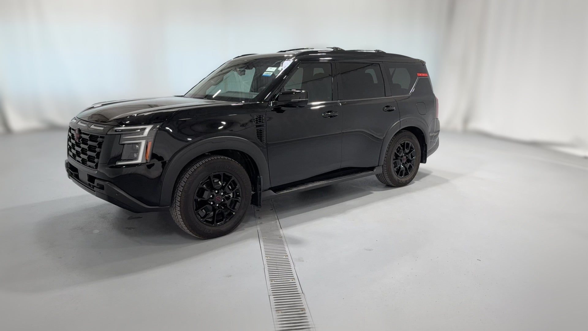 2025 Nissan Armada vehicle photo