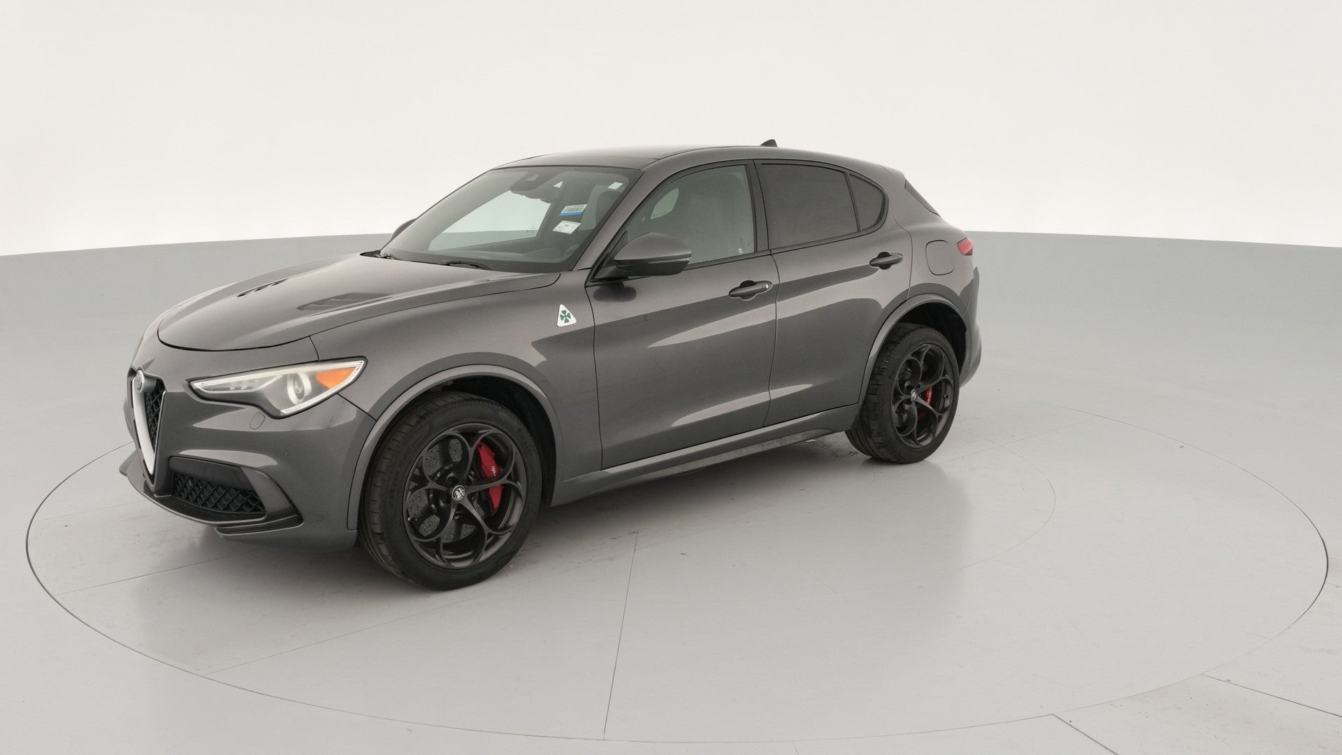 2018 Alfa Romeo Stelvio vehicle photo