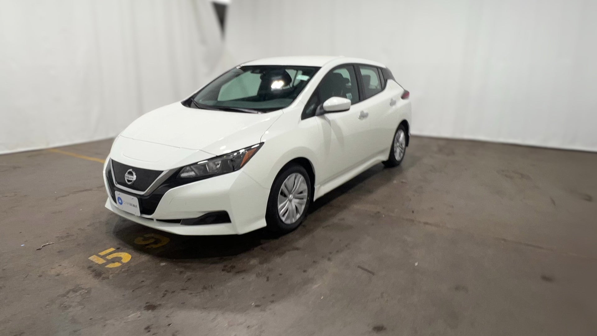 2022 Nissan LEAF vehicle photo