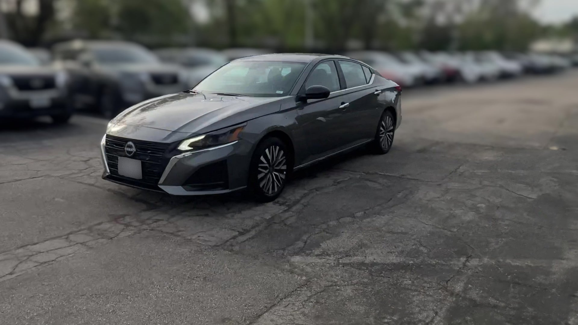 2025 Nissan Altima vehicle photo
