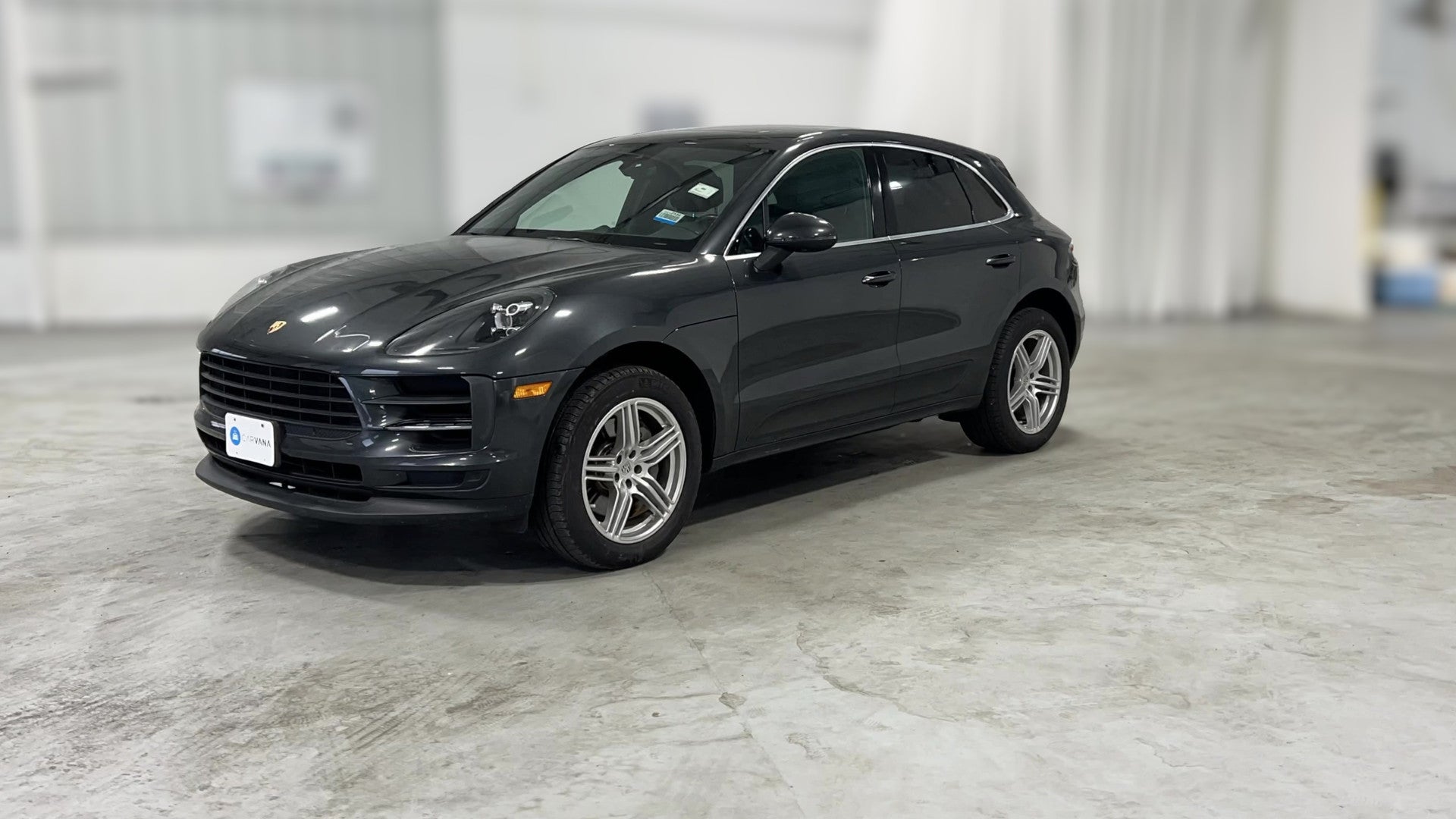 2021 Porsche Macan vehicle photo