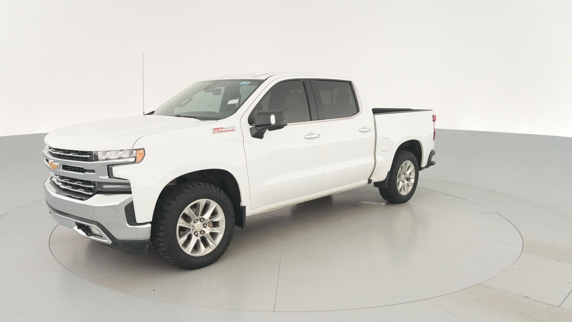 2019 Chevrolet Silverado 1500 Crew Cab vehicle photo