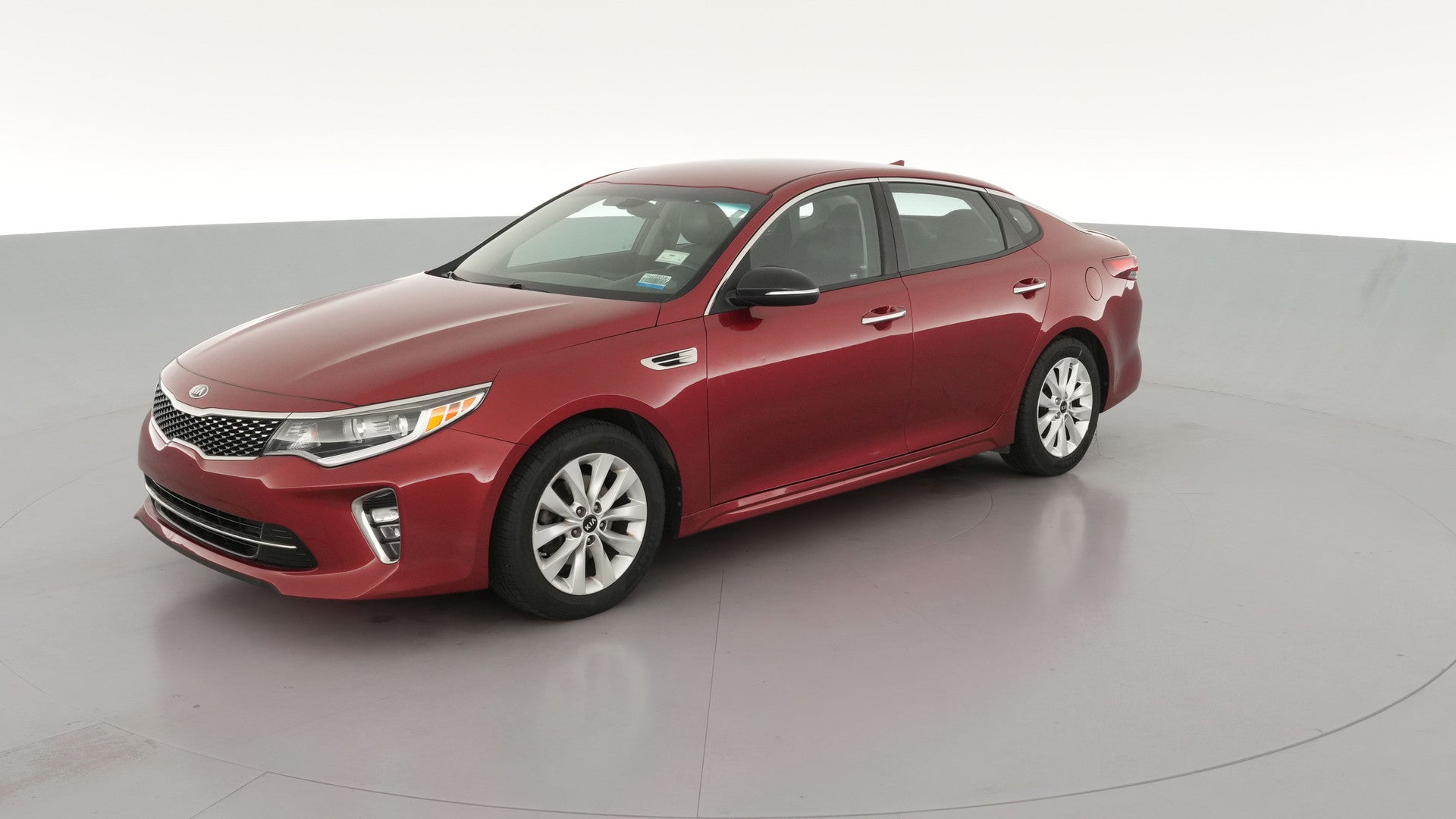 2018 Kia Optima vehicle photo