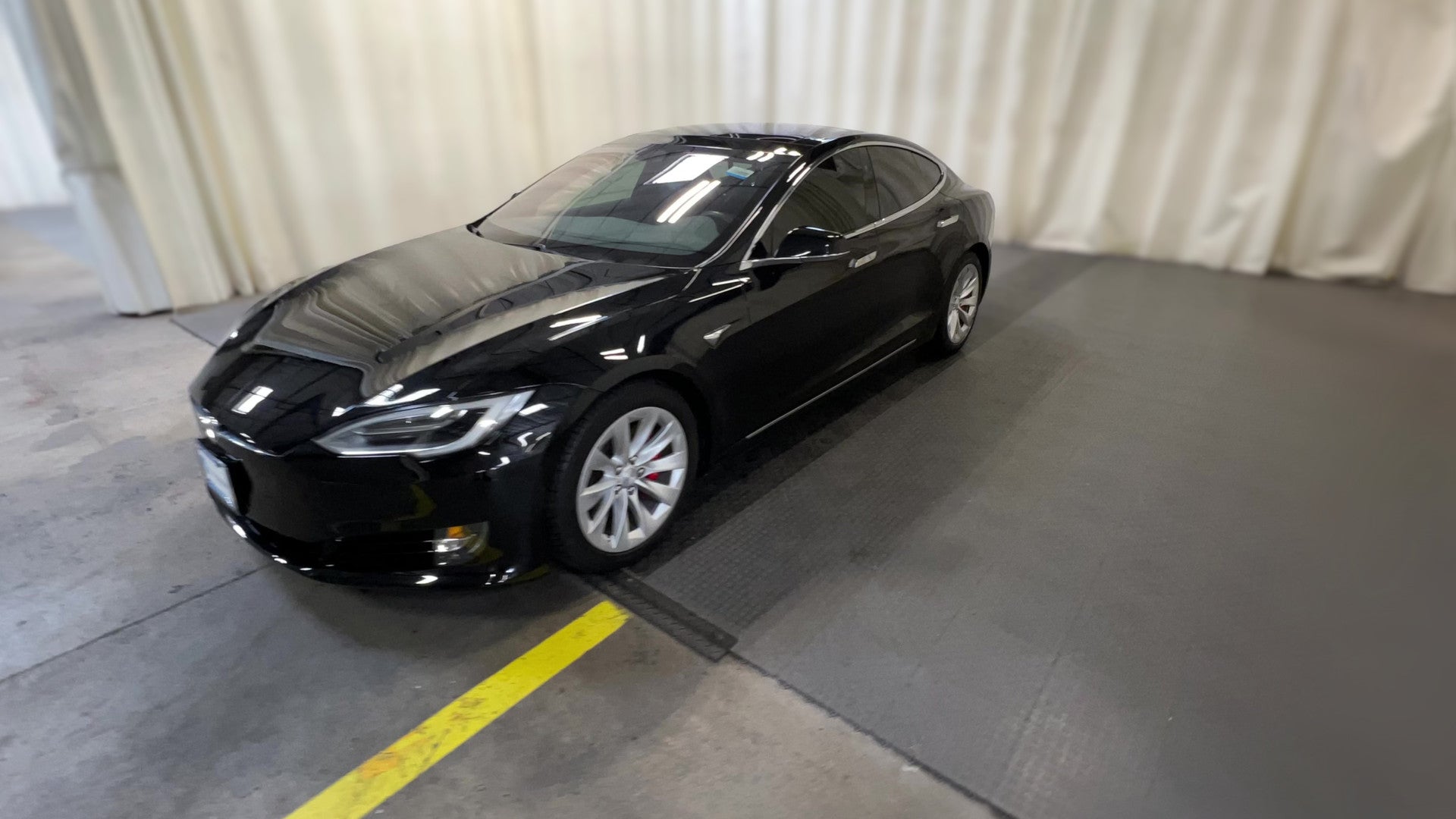 2018 Tesla Model S vehicle photo