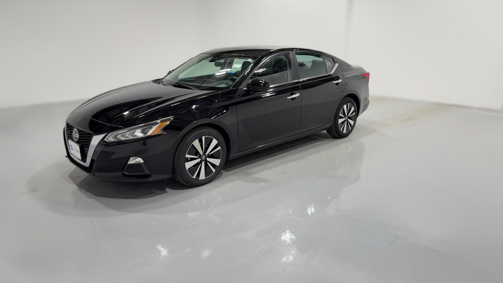 2021 Nissan Altima vehicle photo
