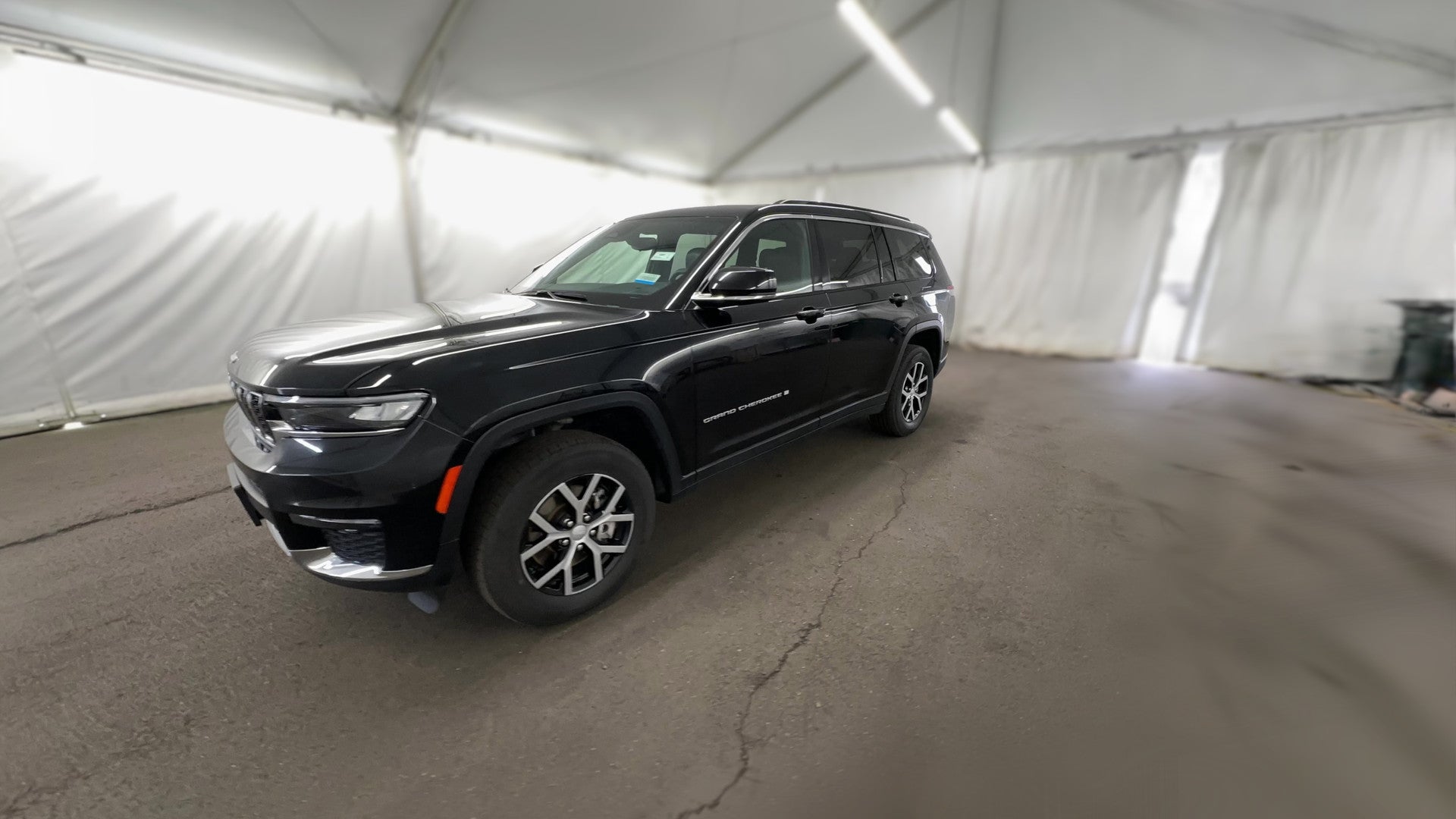 2024 Jeep Grand Cherokee L vehicle photo
