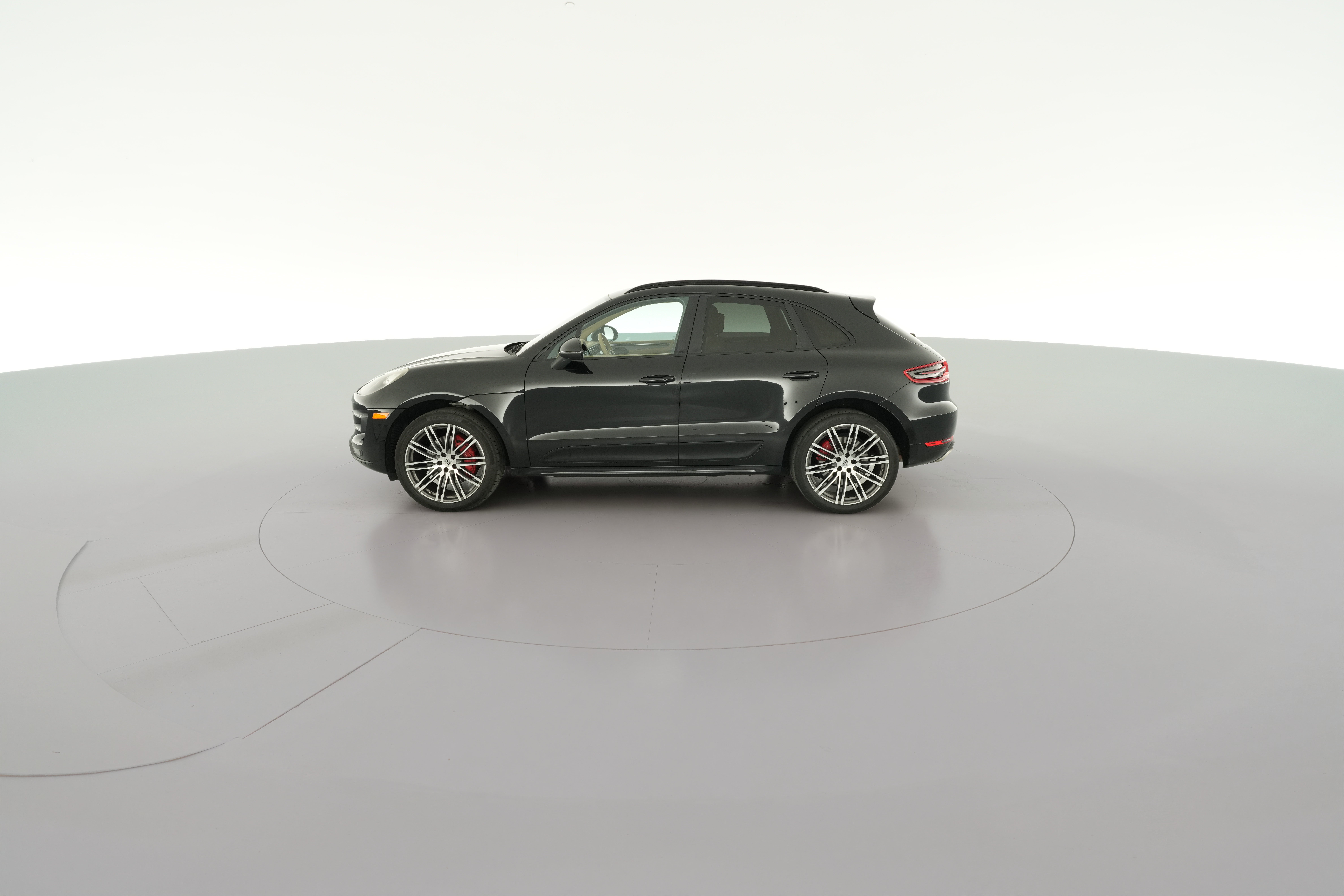 2015 Porsche Macan Turbo - Photo 32