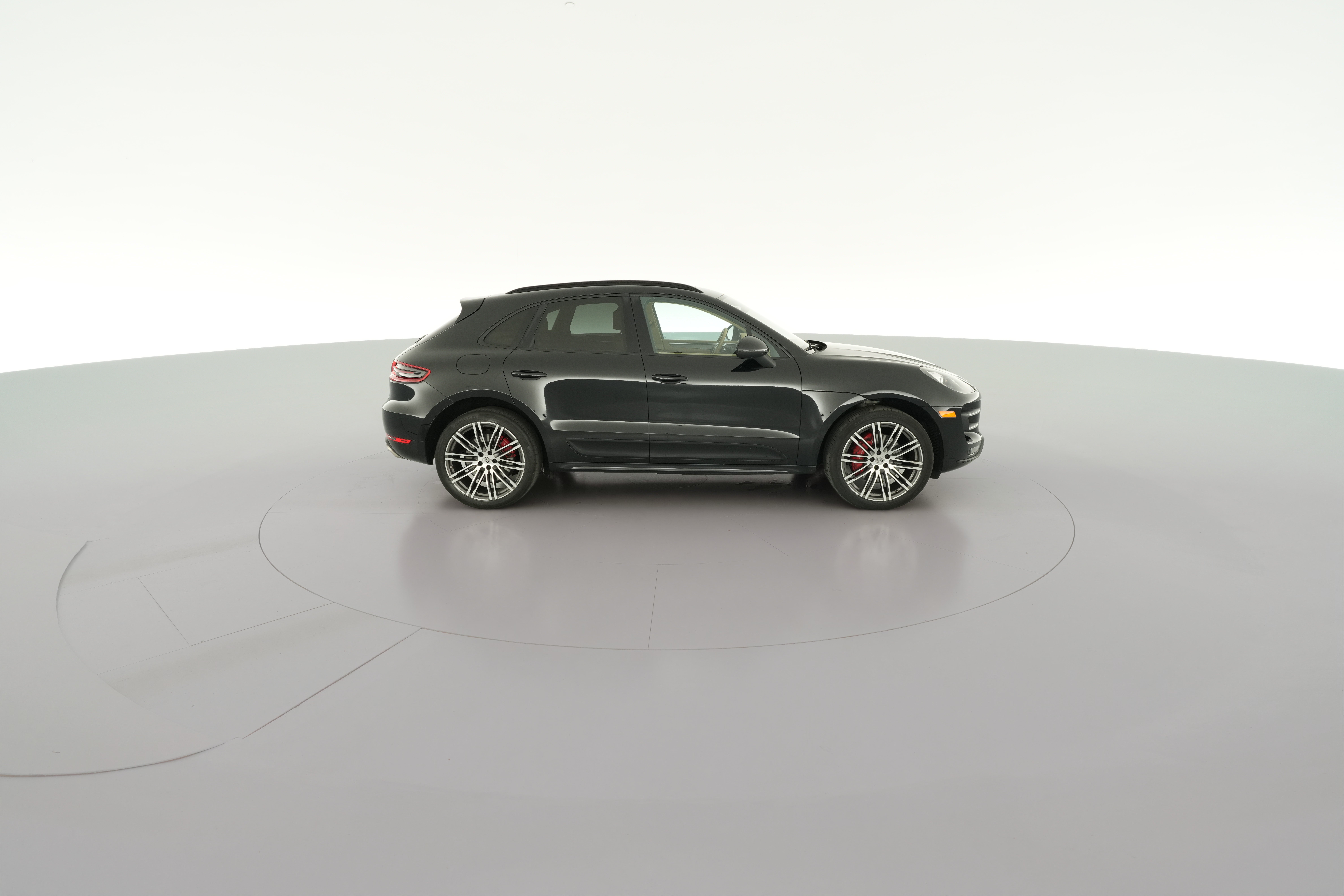 2015 Porsche Macan Turbo - Photo 40