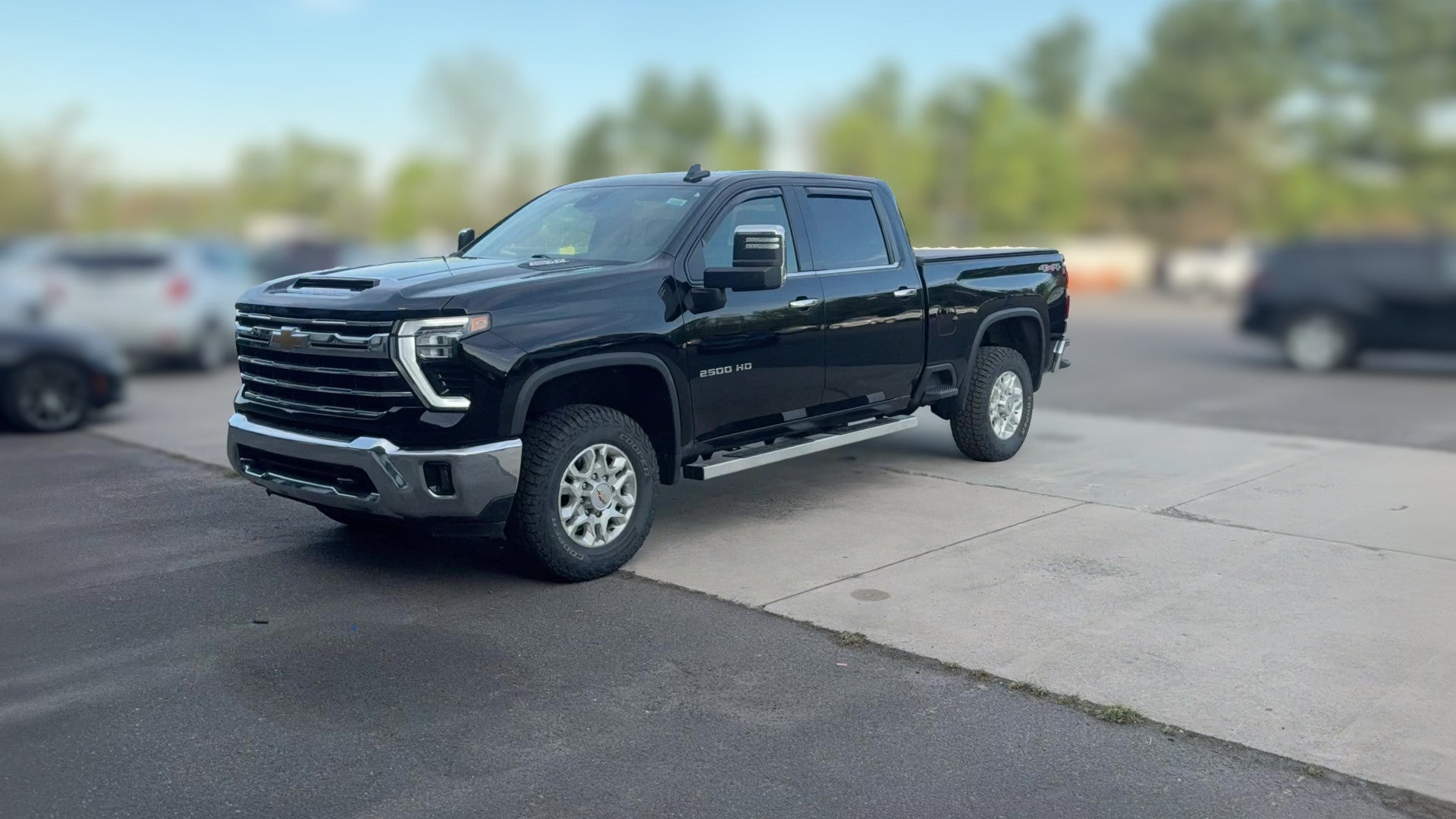 2024 Chevrolet Silverado 2500 HD Crew Cab vehicle photo