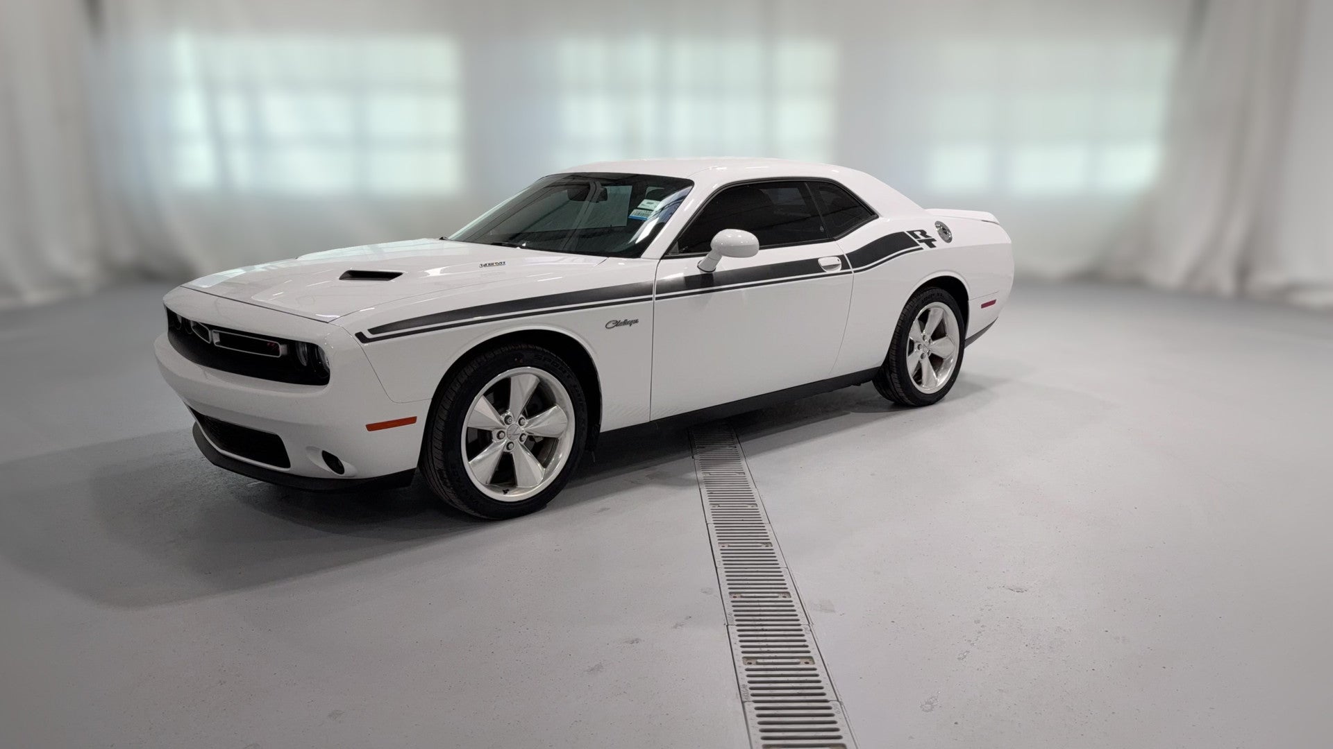 2015 Dodge Challenger vehicle photo