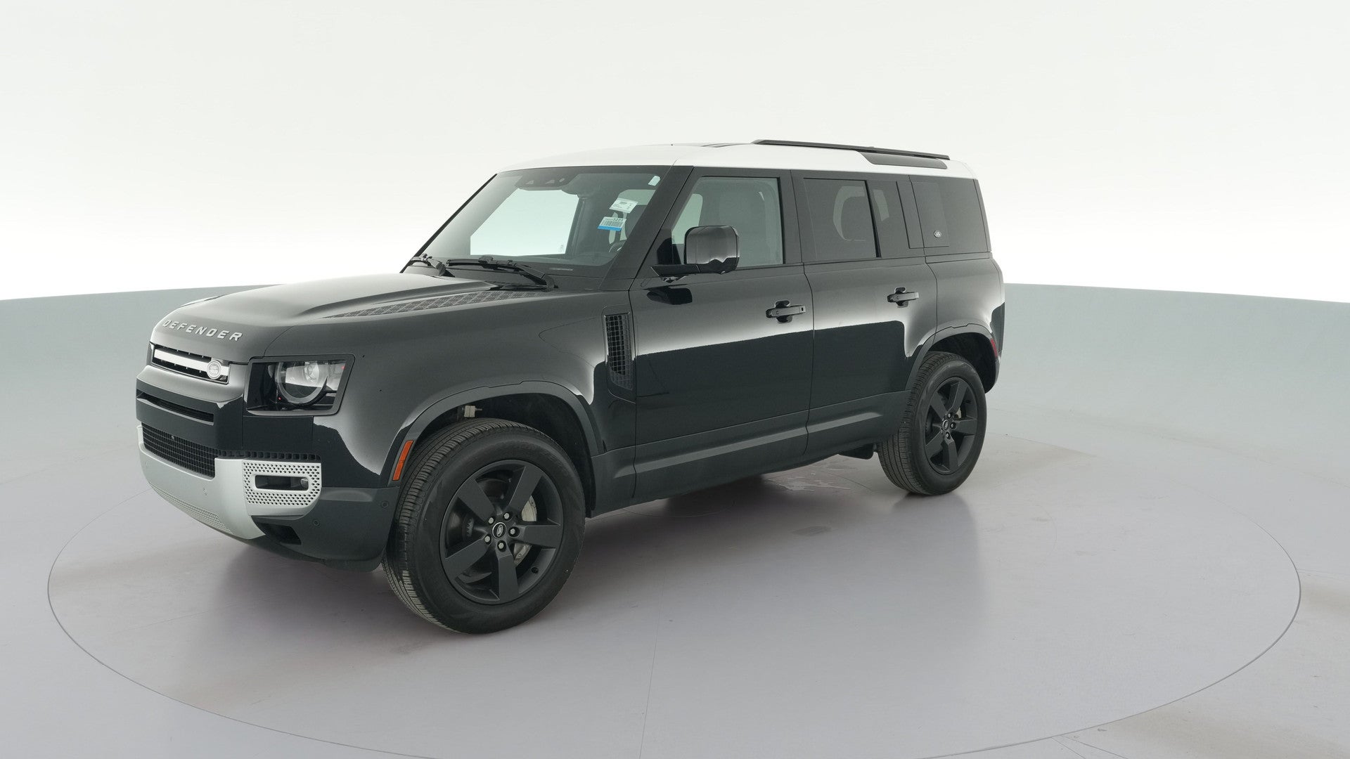 2024 Land Rover Defender 110 vehicle photo