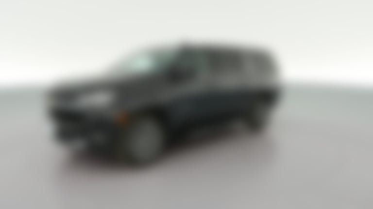 2024 Chevrolet Suburban vehicle photo