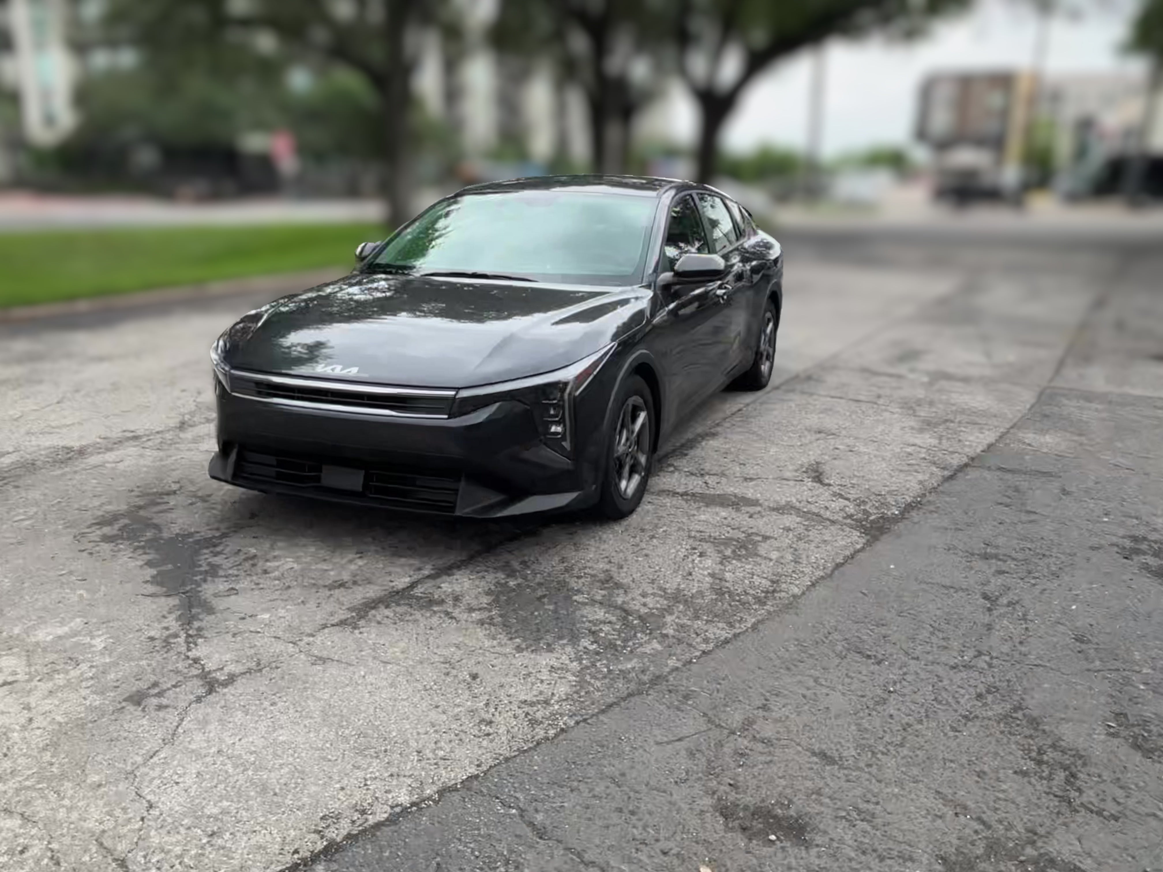 2025 Kia K4 LXS - Photo 28