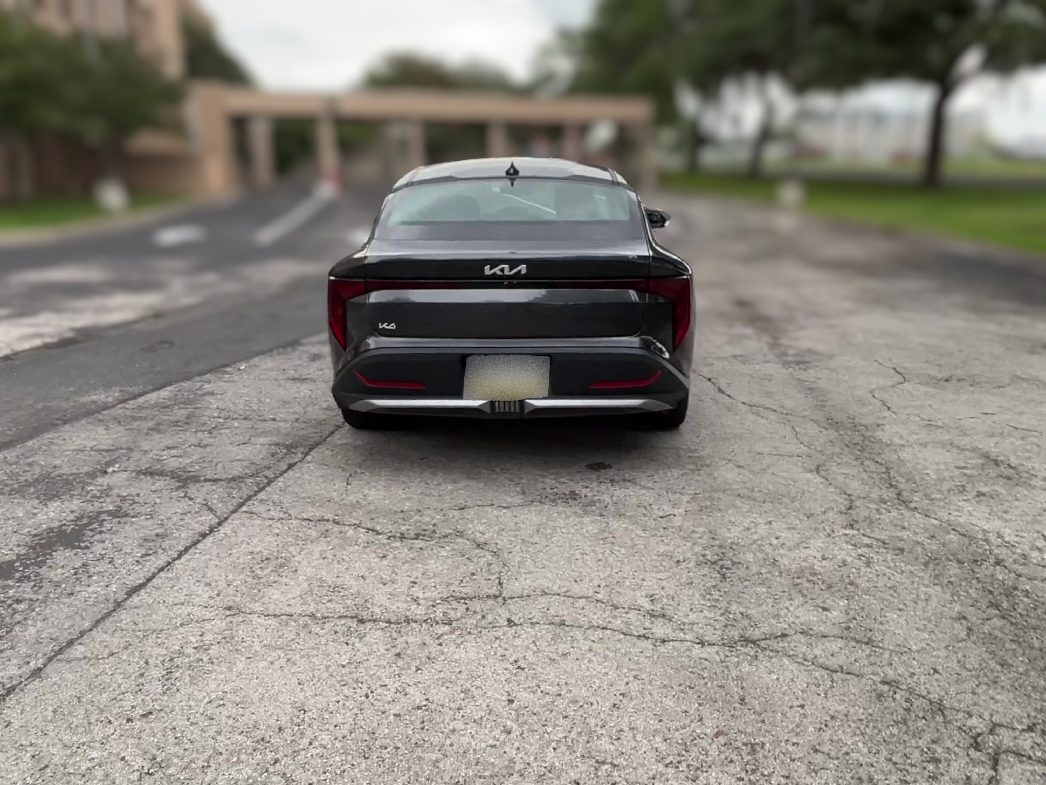 2025 Kia K4 LXS - Photo 35