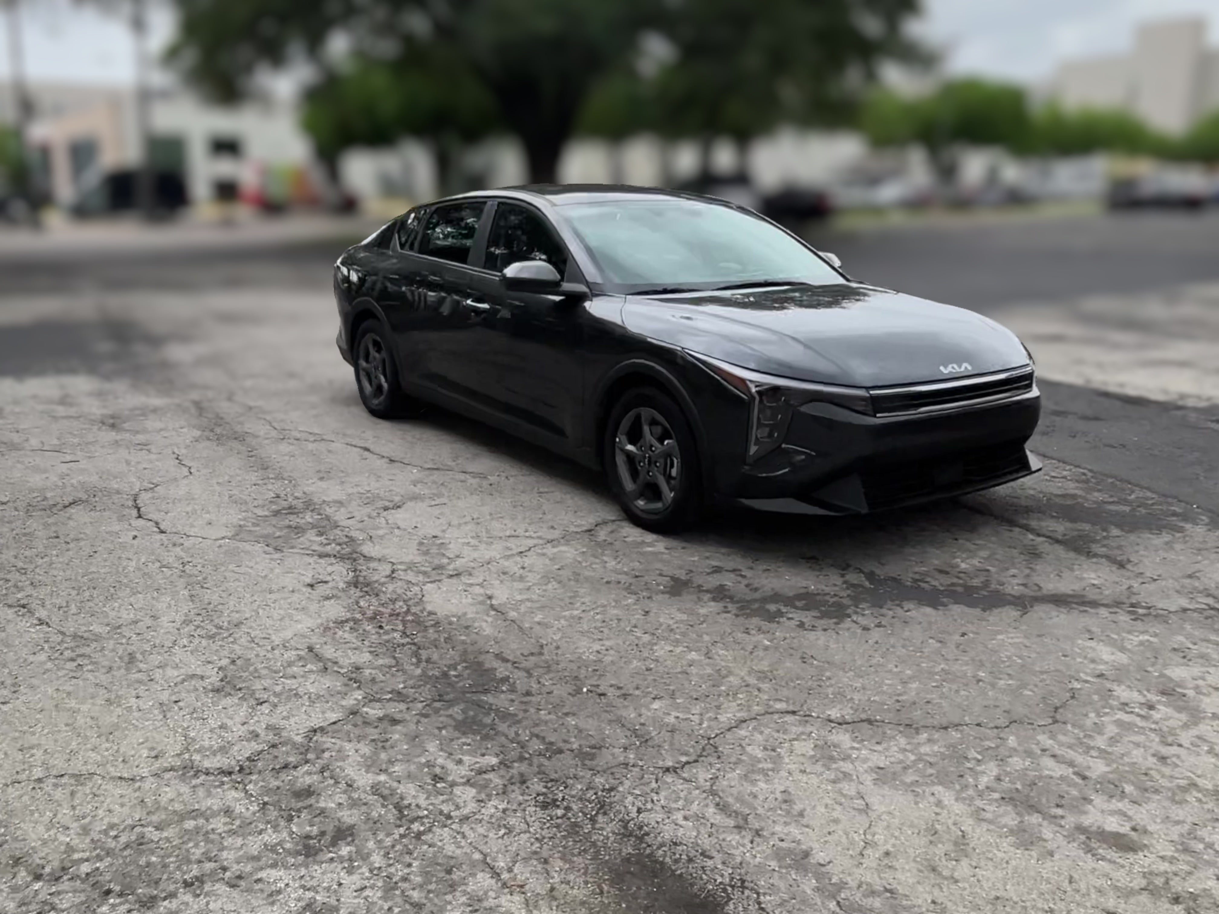 2025 Kia K4 LXS - Photo 41