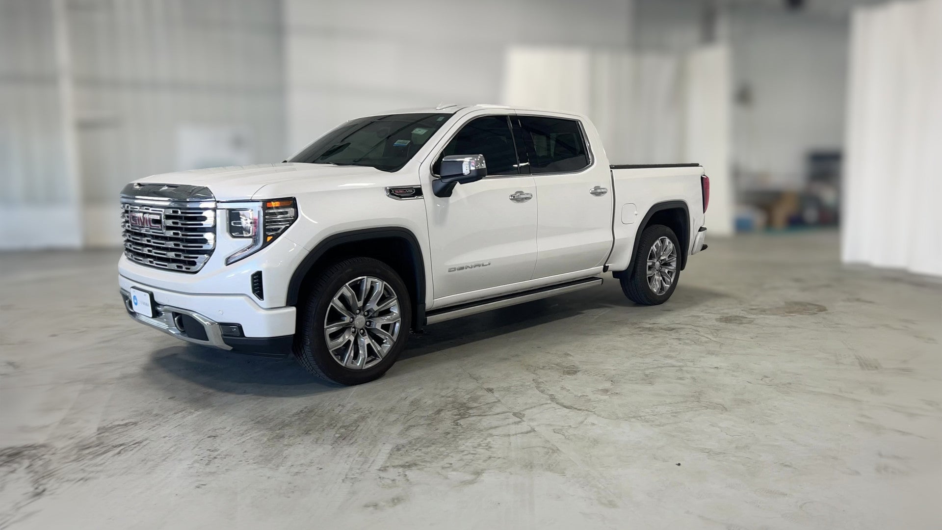 2024 GMC Sierra 1500 Crew Cab vehicle photo
