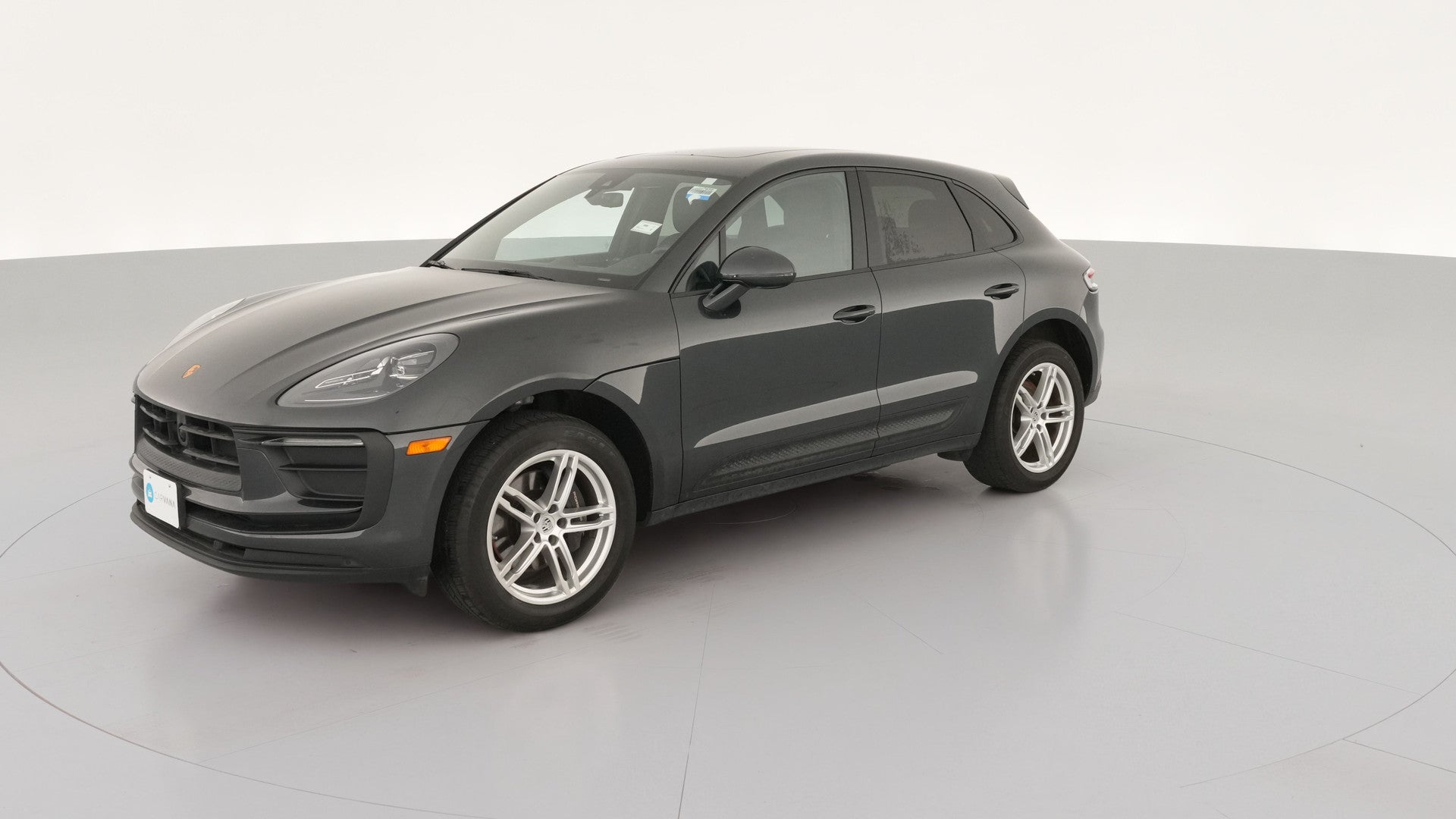 2023 Porsche Macan vehicle photo