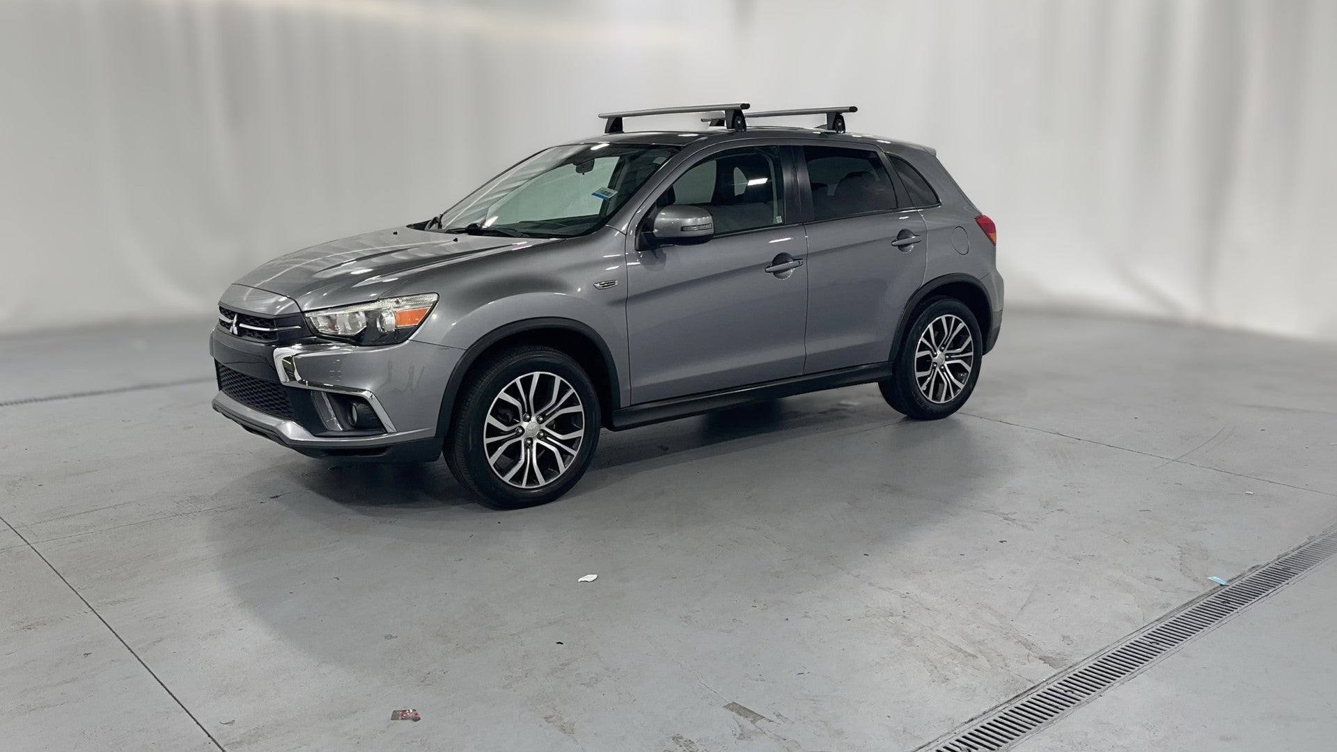 2018 Mitsubishi Outlander Sport vehicle photo