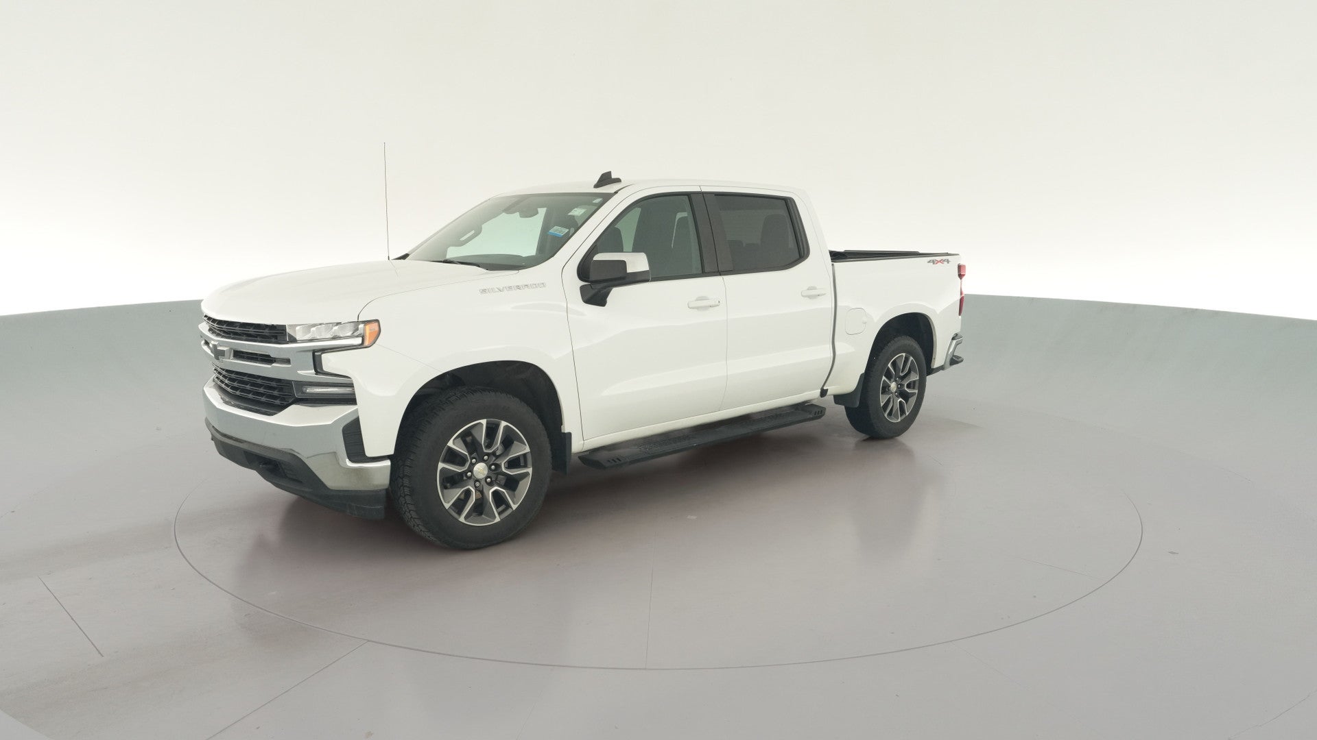 2020 Chevrolet Silverado 1500 Crew Cab vehicle photo