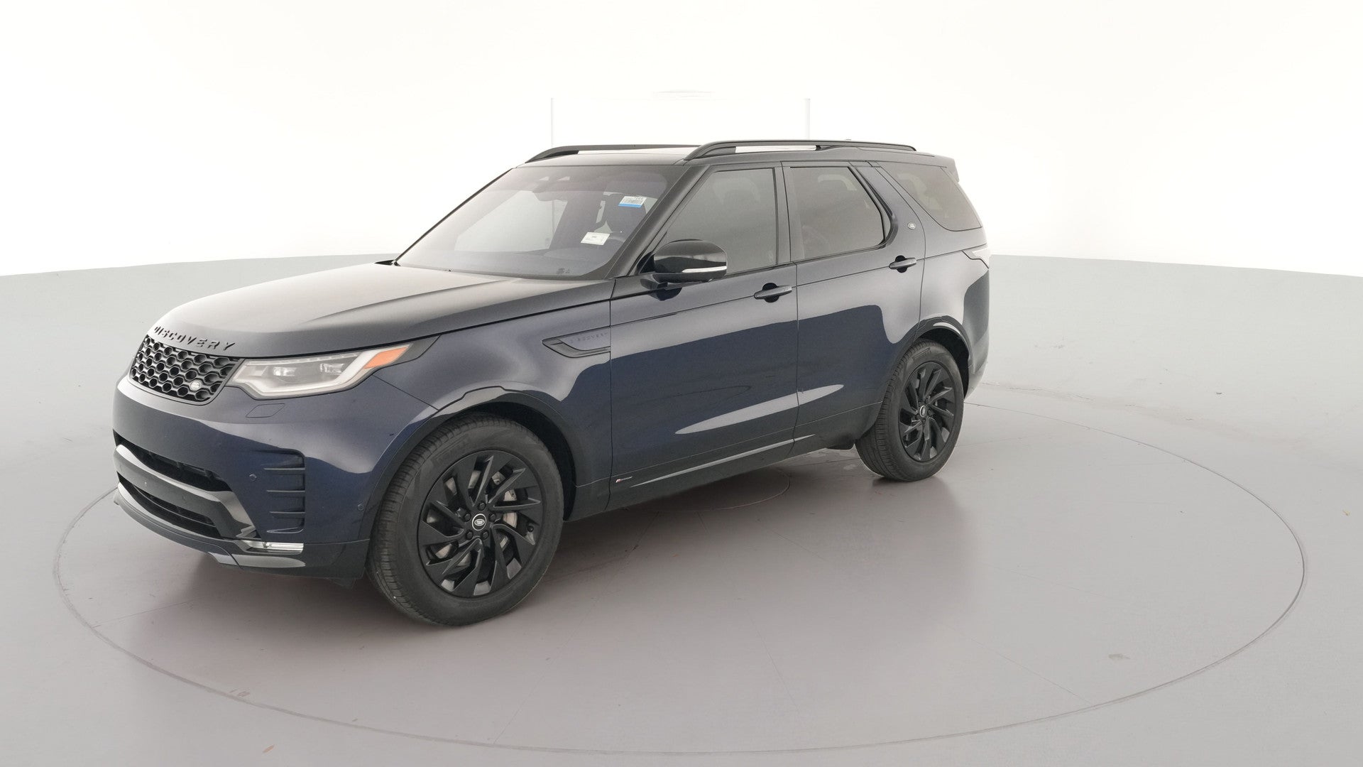 2022 Land Rover Discovery vehicle photo