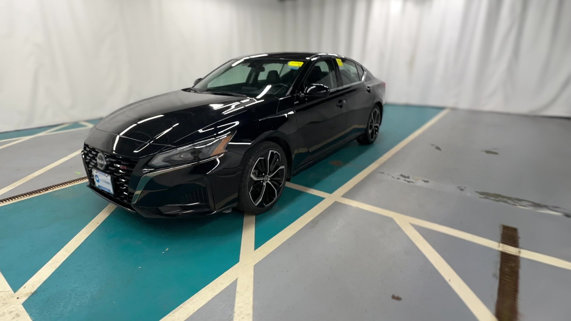 2025 Nissan Altima vehicle photo