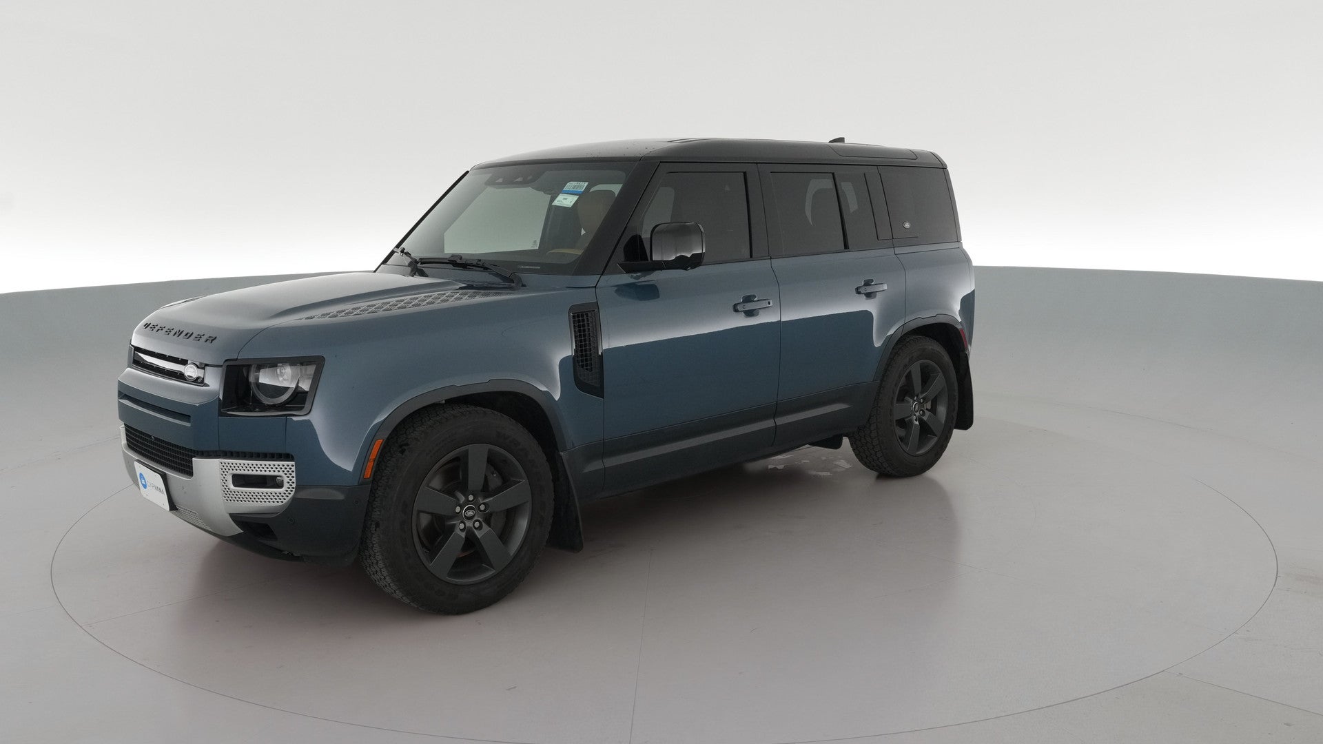 2024 Land Rover Defender 110 vehicle photo