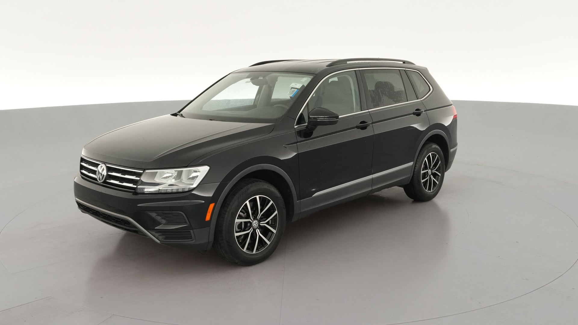 2021 Volkswagen Tiguan vehicle photo