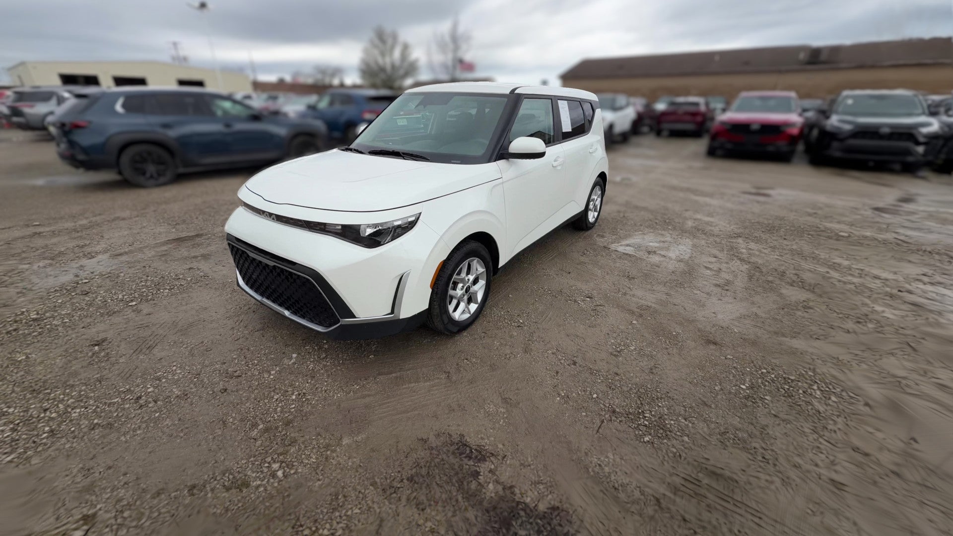 2025 Kia Soul vehicle photo