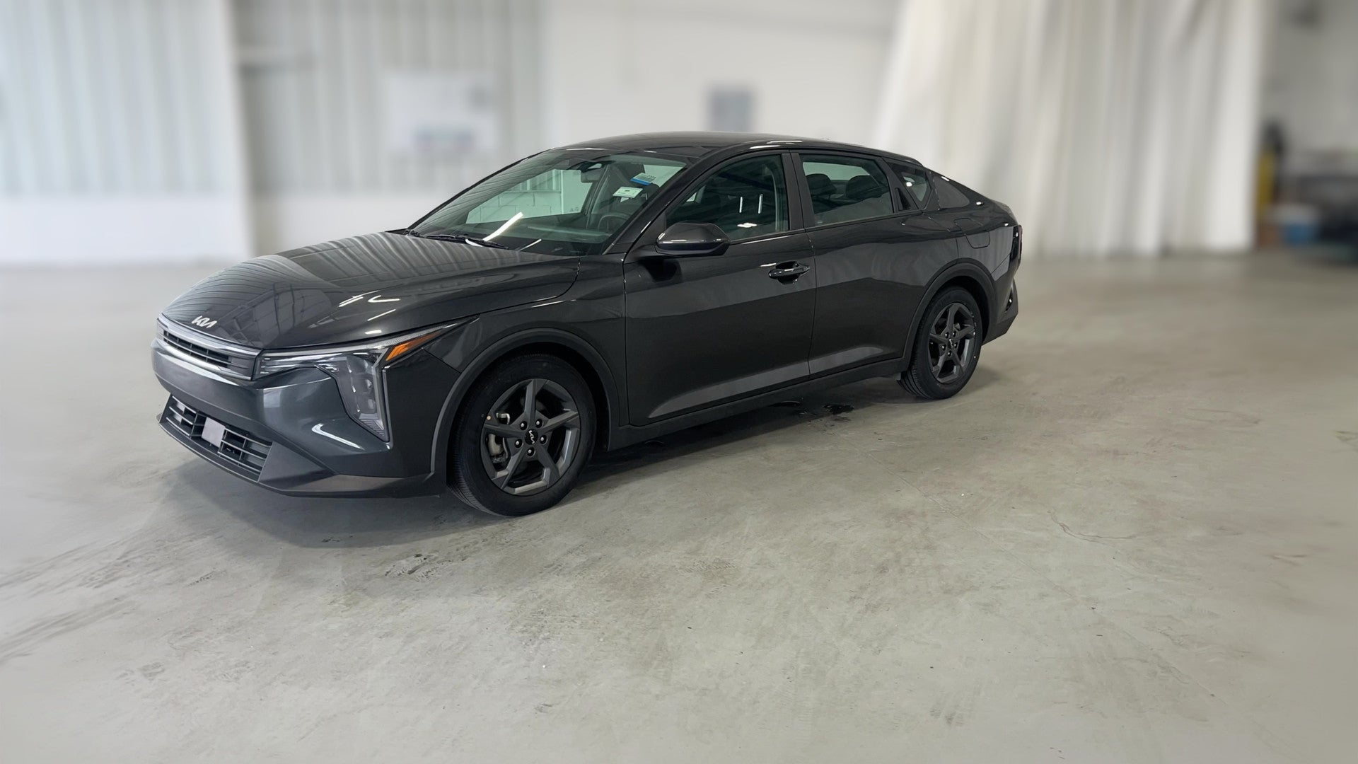 2025 Kia K4 vehicle photo