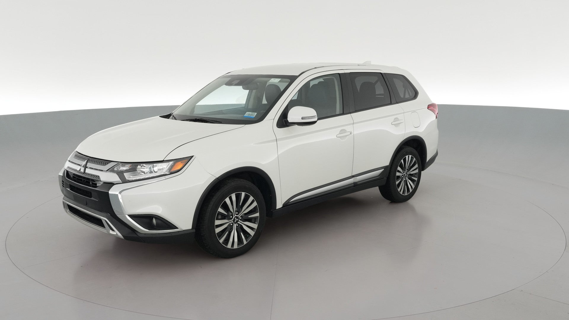 2020 Mitsubishi Outlander vehicle photo