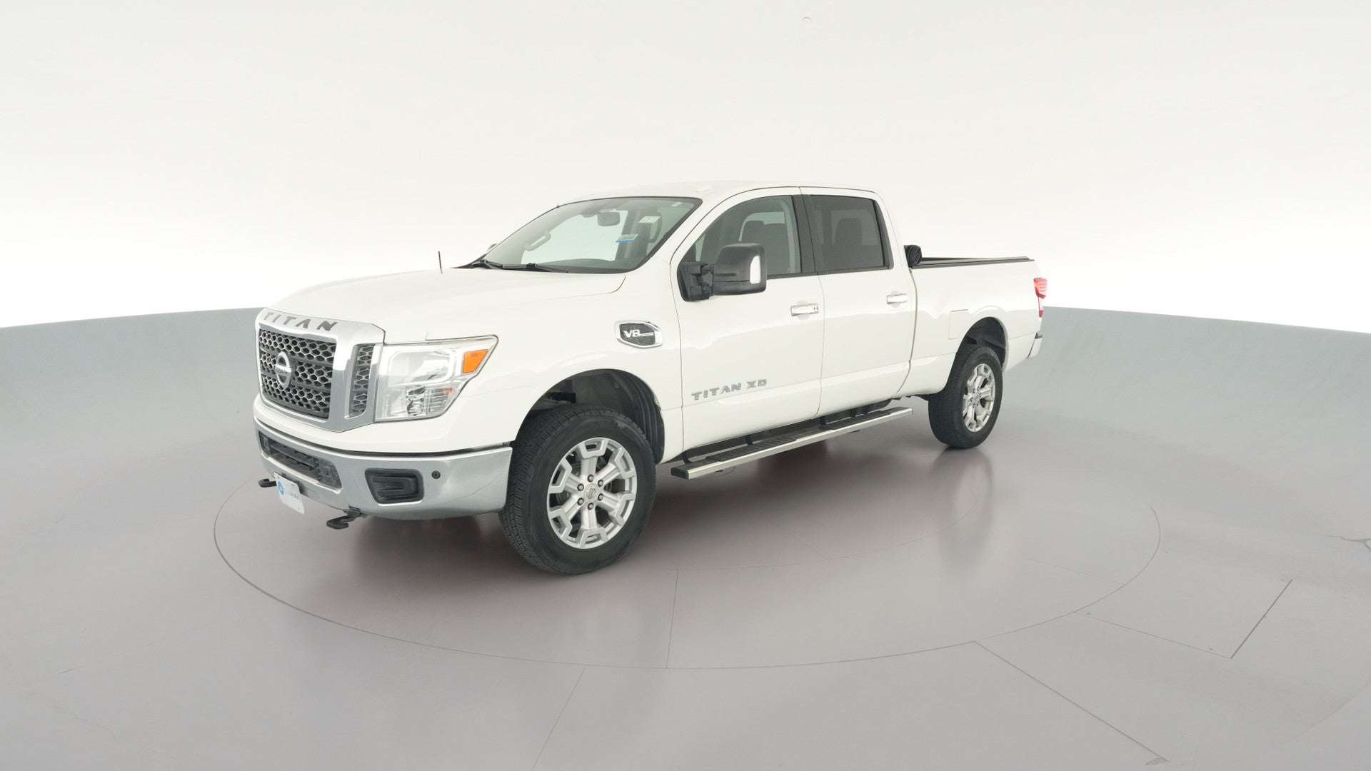 2018 Nissan TITAN XD Crew Cab vehicle photo