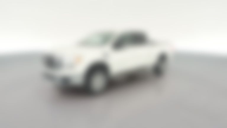 2018 Nissan TITAN XD Crew Cab vehicle photo