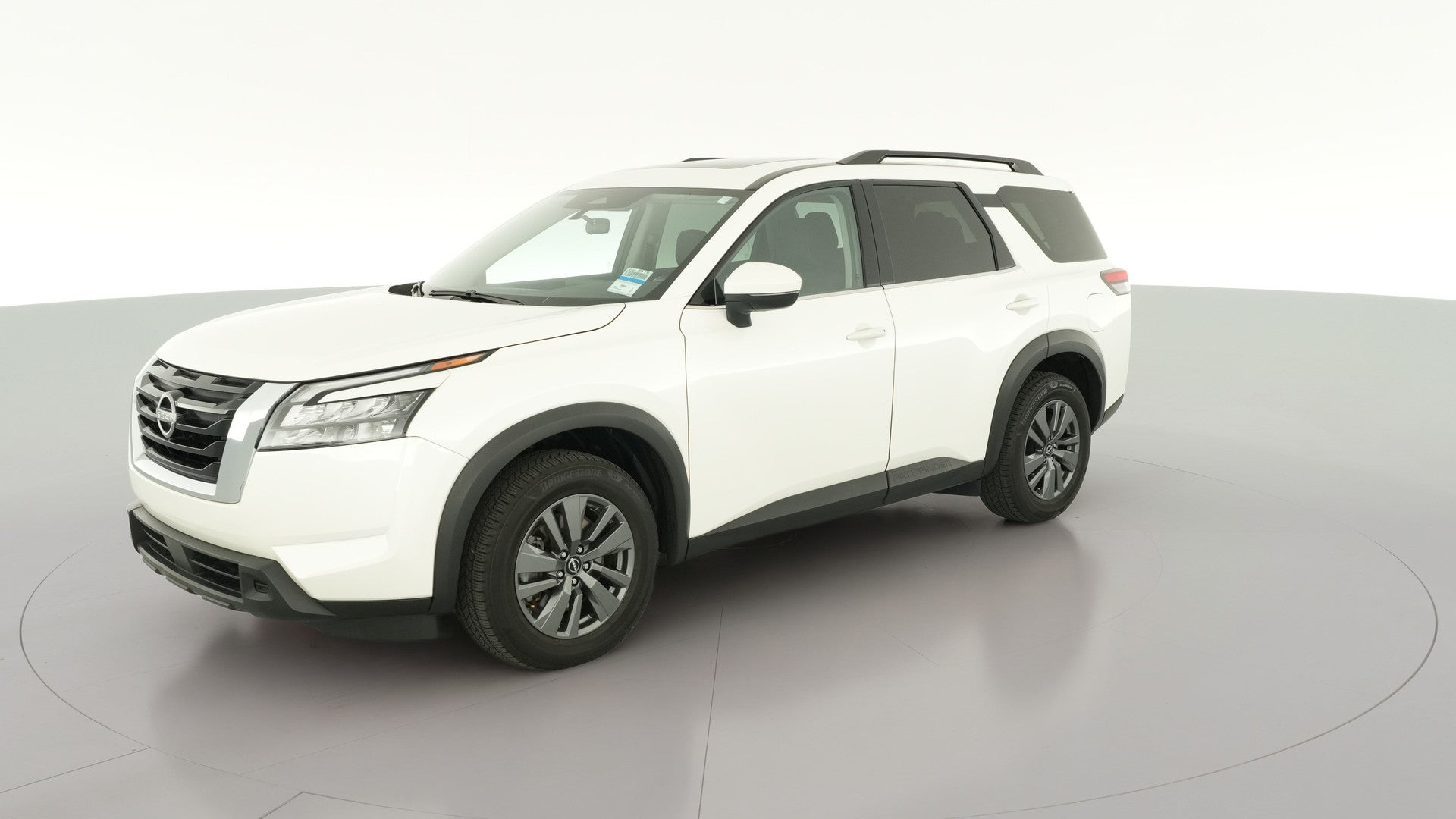 2024 Nissan Pathfinder vehicle photo