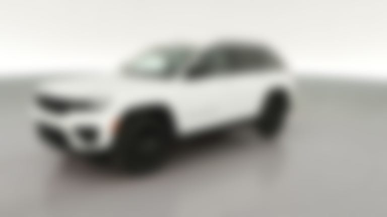 2025 Jeep Grand Cherokee vehicle photo
