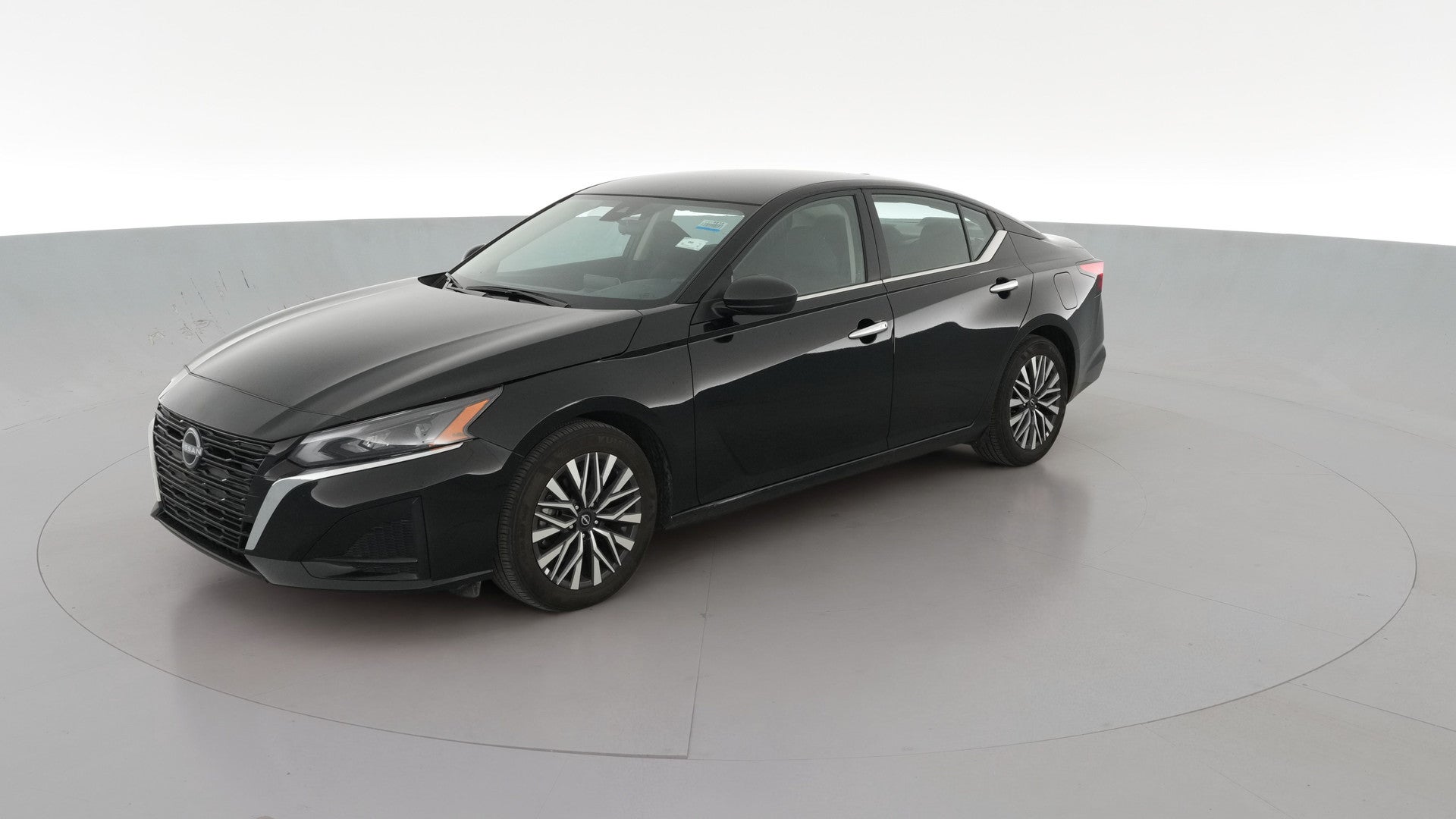 2025 Nissan Altima vehicle photo