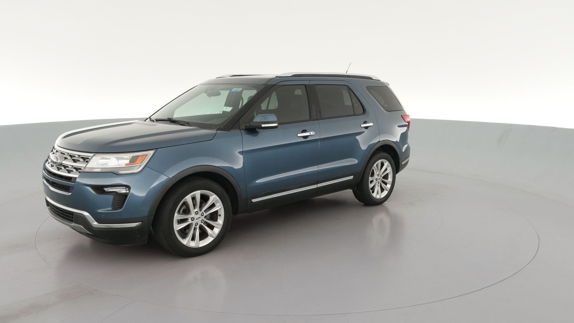 2018 Ford Explorer vehicle photo