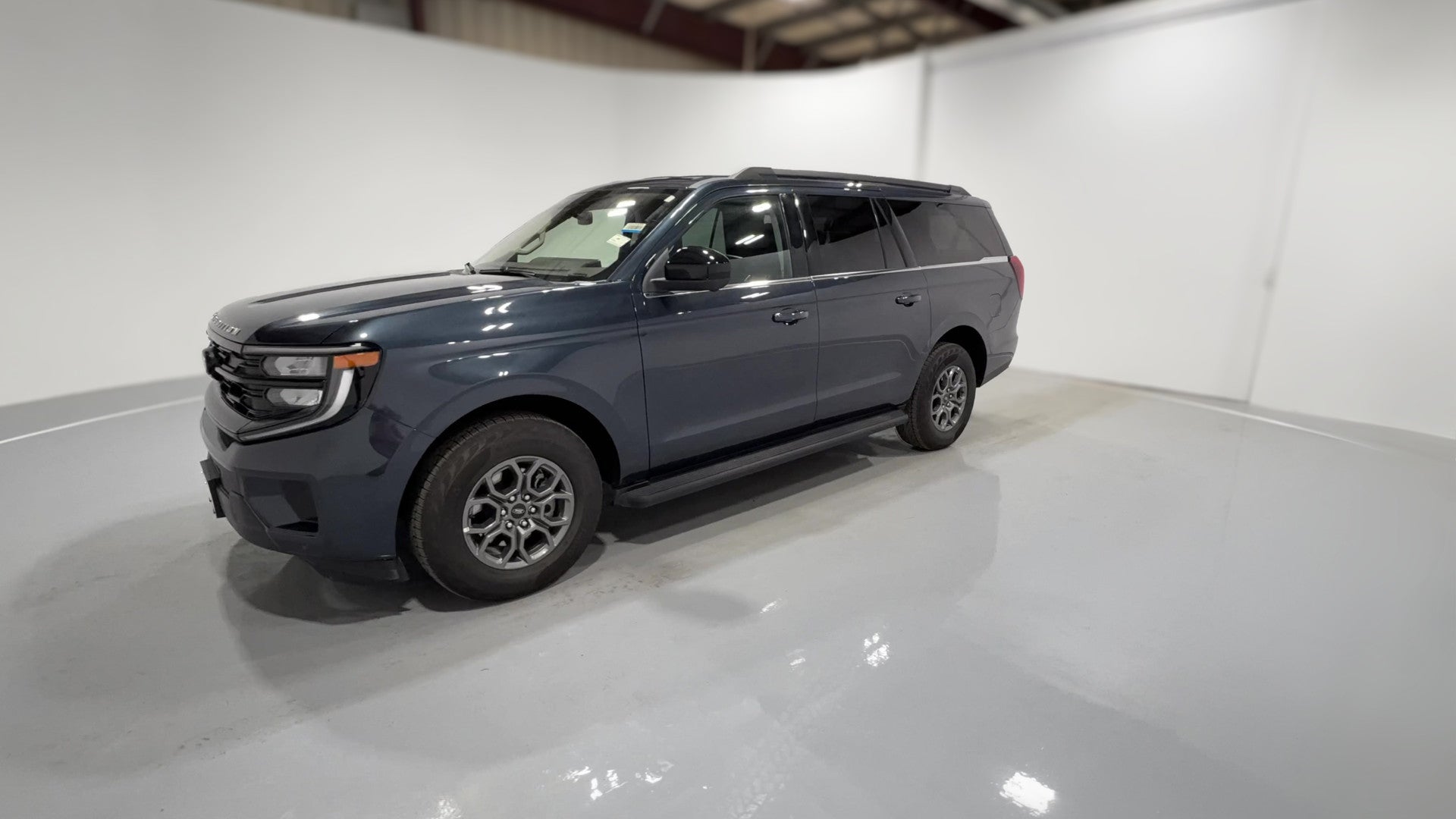 2025 Ford Expedition MAX vehicle photo