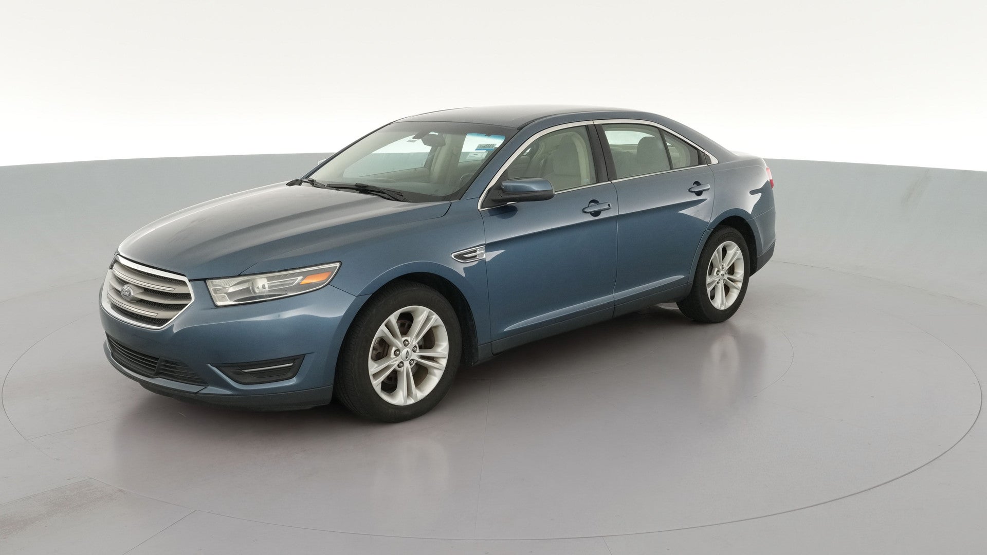 2018 Ford Taurus vehicle photo